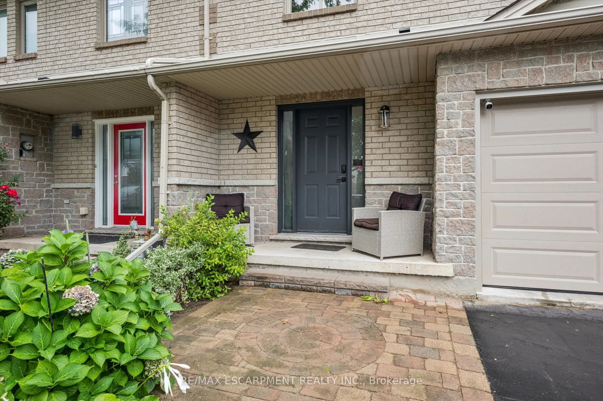 1261 STEPHENSON Drive