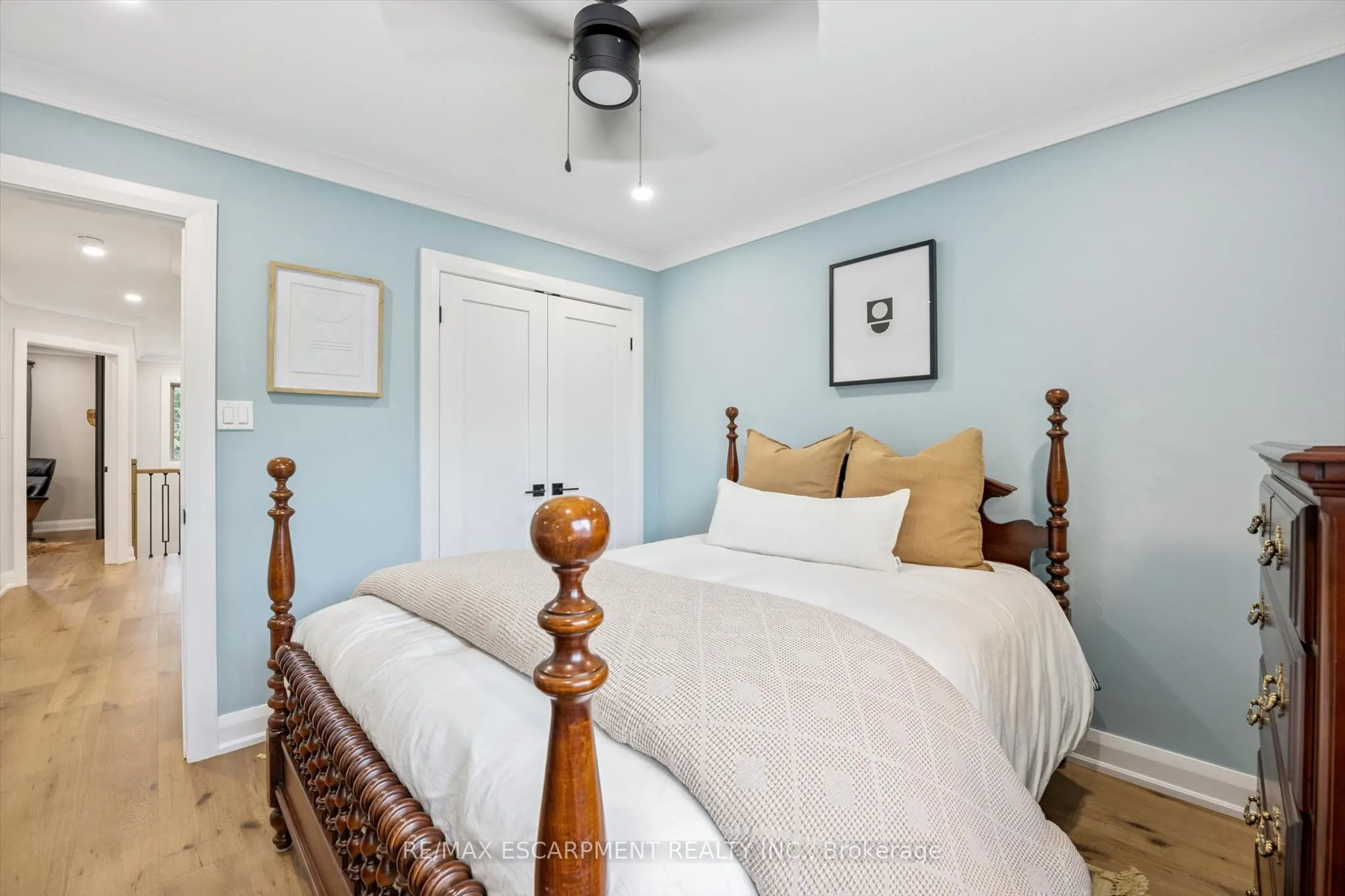 1261 STEPHENSON Drive