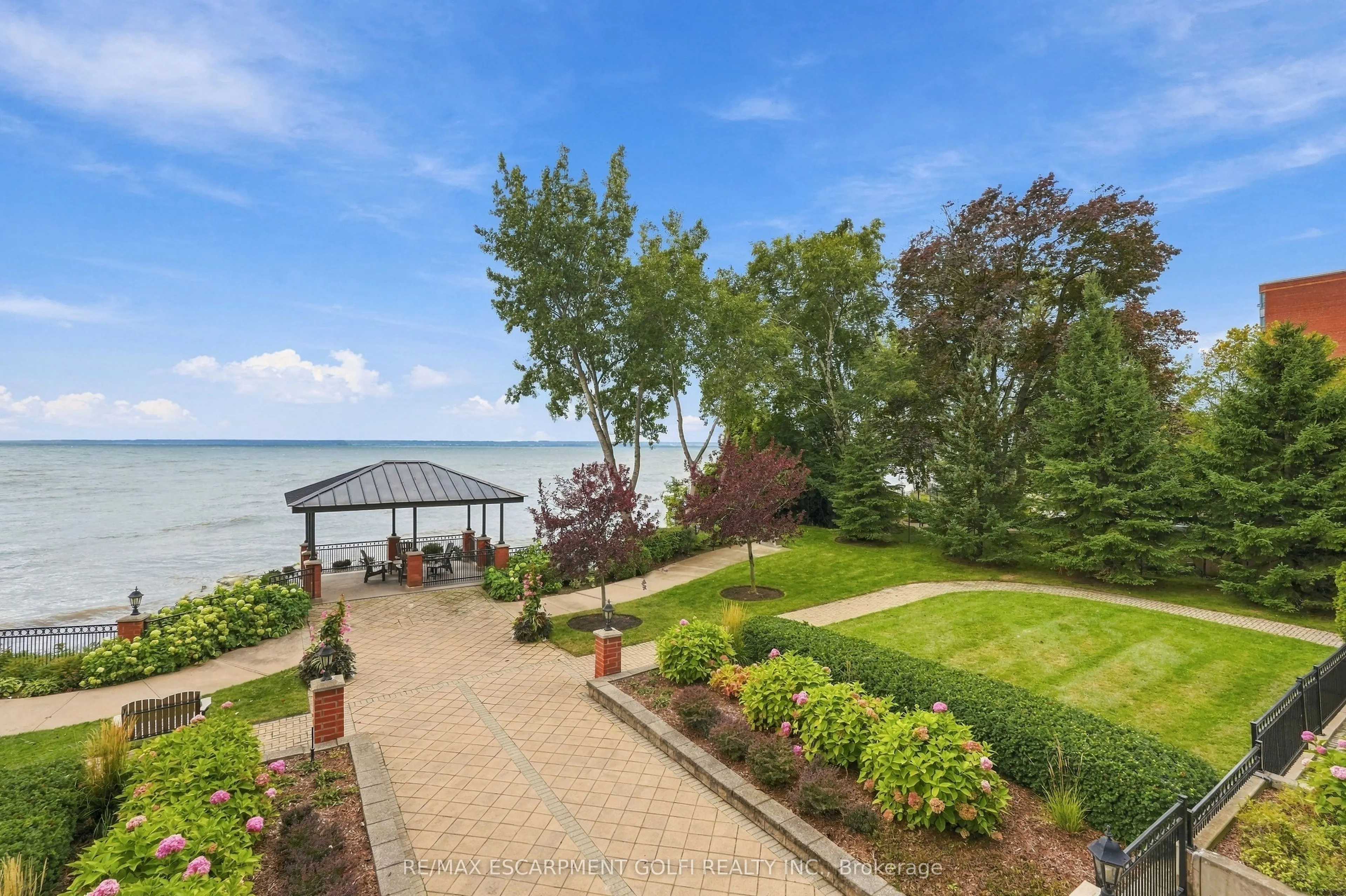 5340 Lakeshore Road #203
