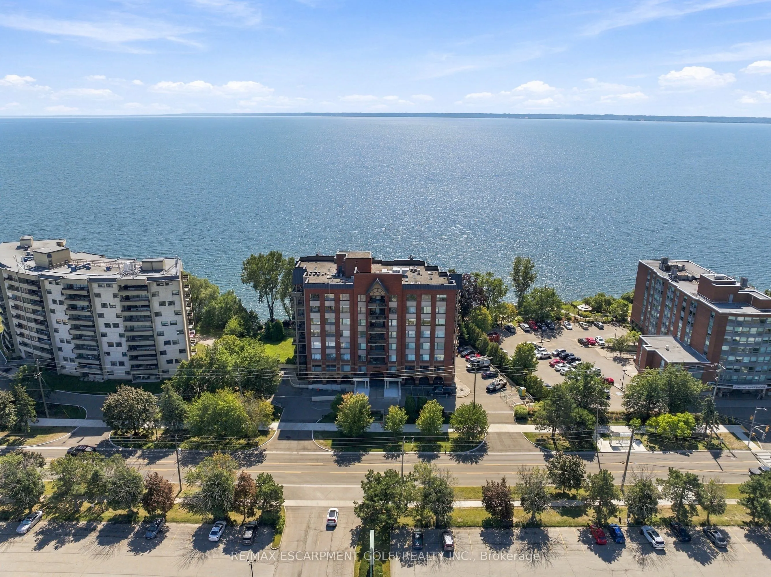 5340 Lakeshore Road #203