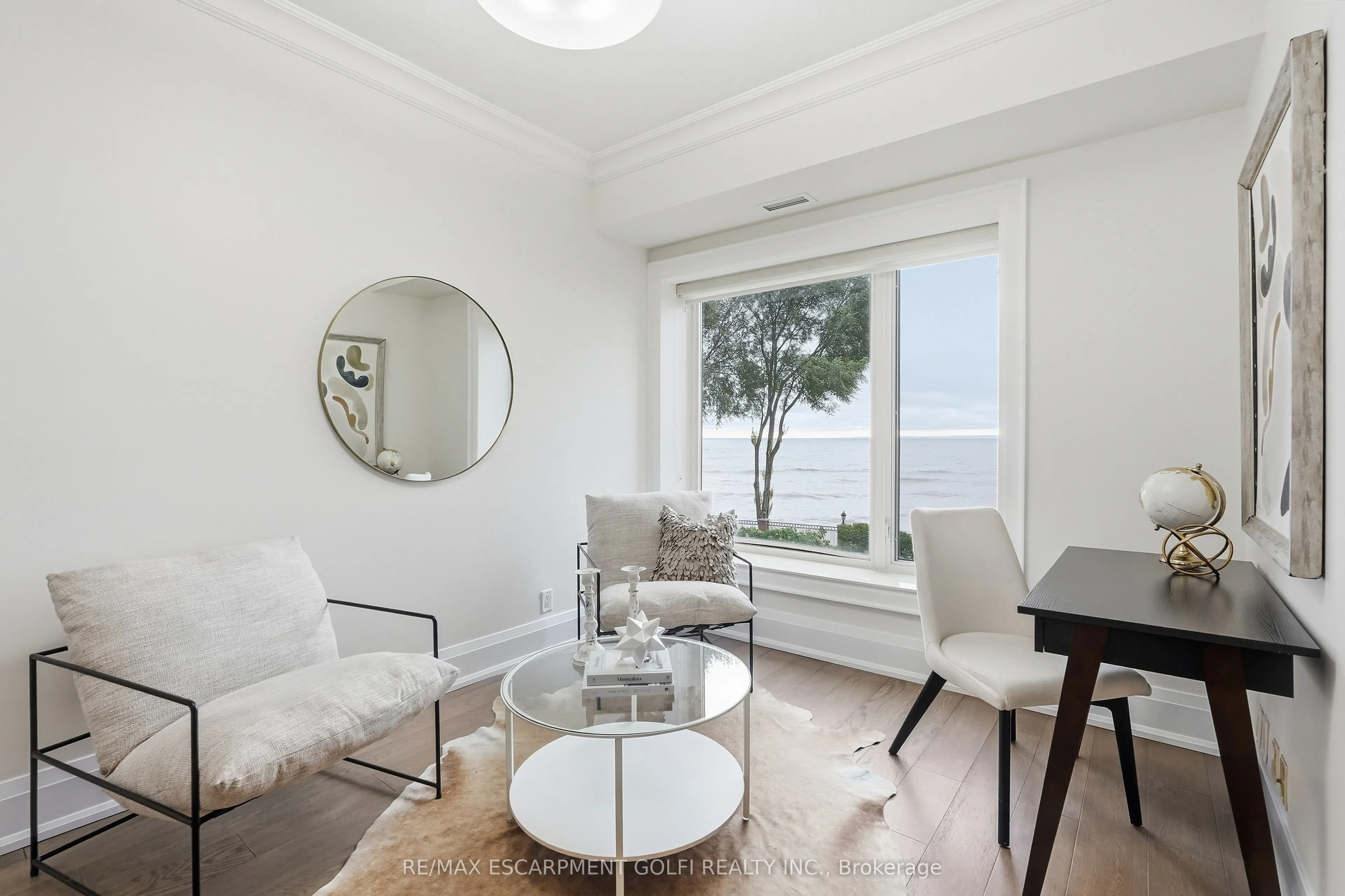 5340 Lakeshore Road #203