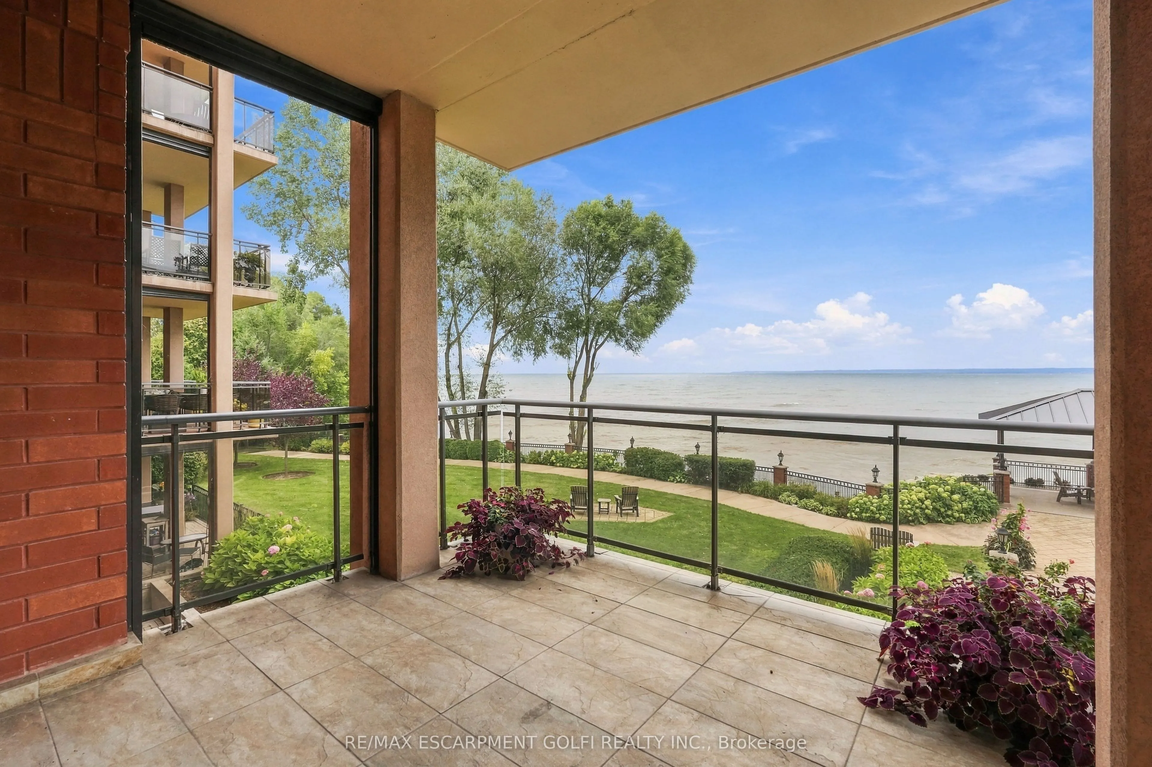 5340 Lakeshore Road #203