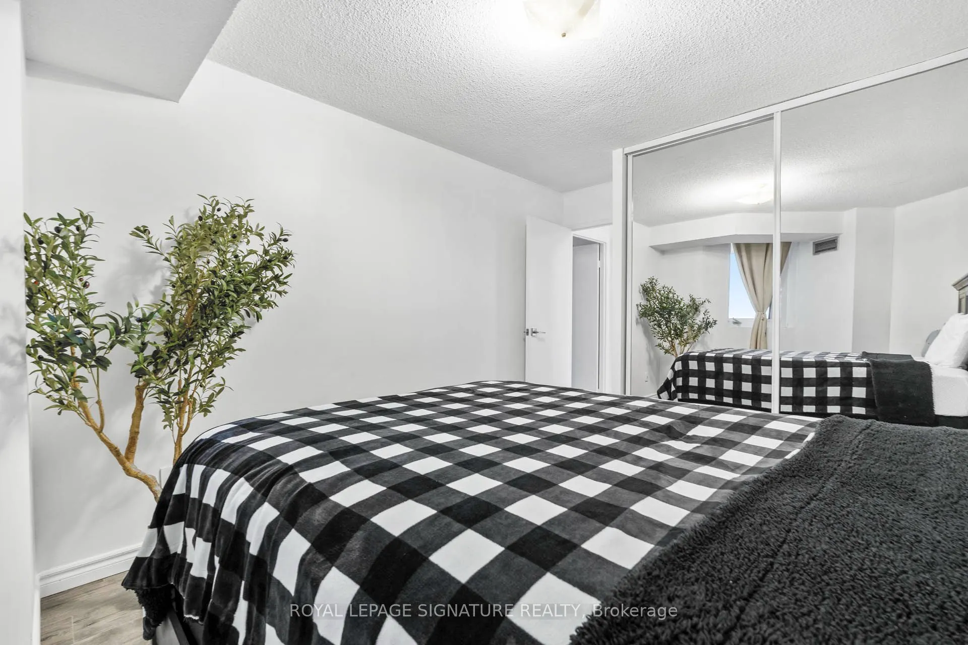 238 Albion Road #607