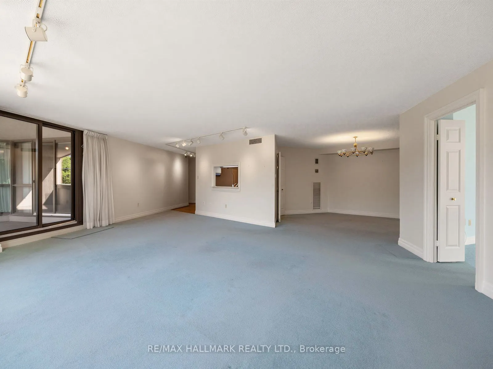 2010 Islington Avenue #301