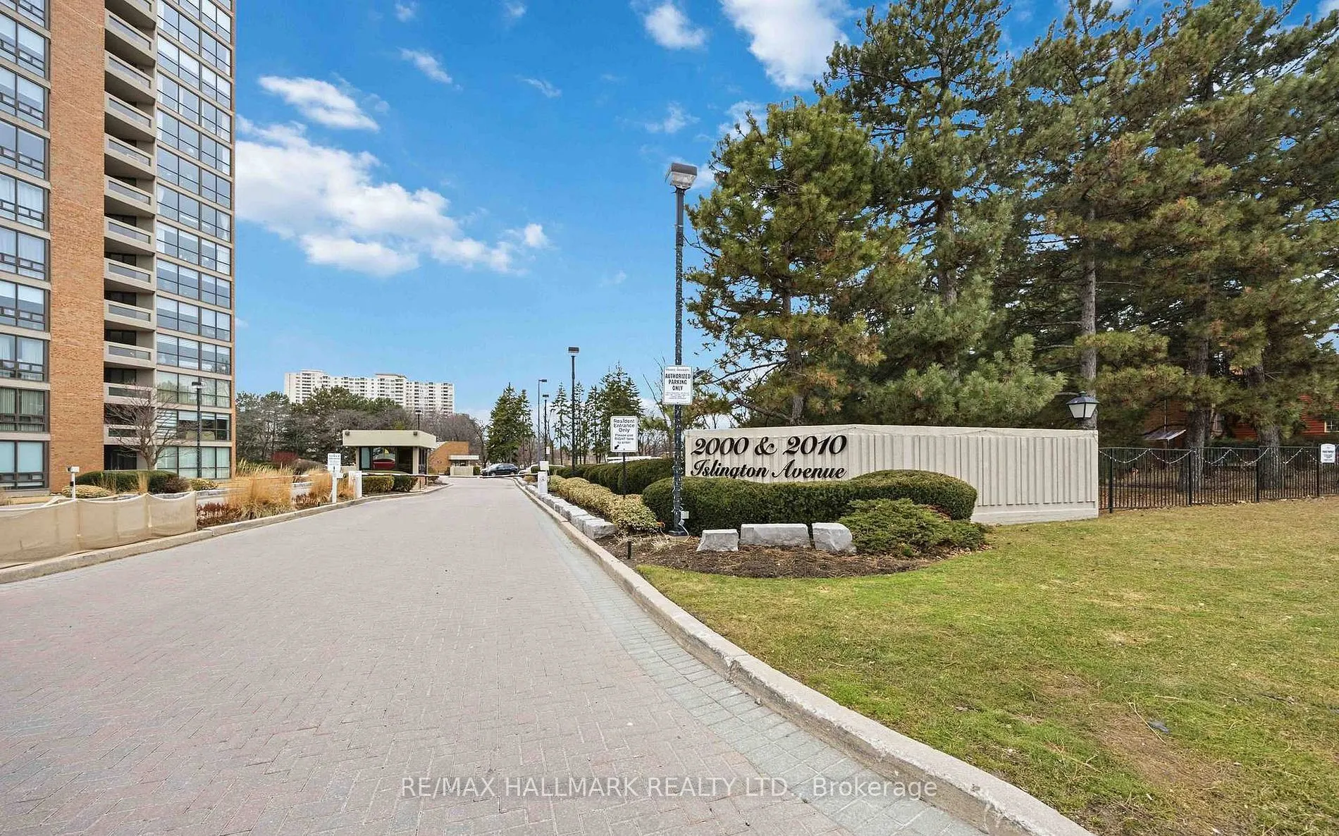 2010 Islington Avenue #301