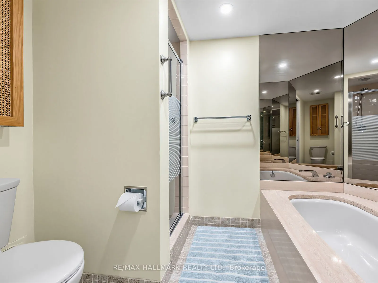 2010 Islington Avenue #301