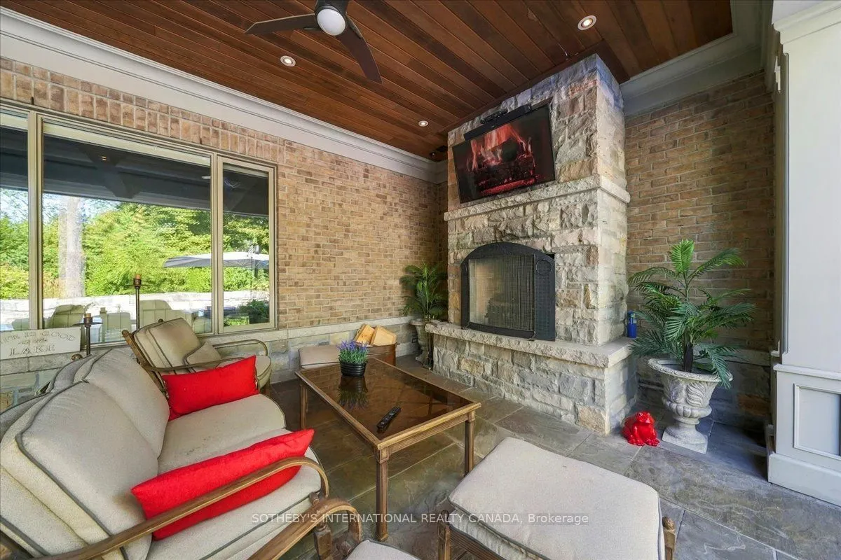 167 Pinewood Trail