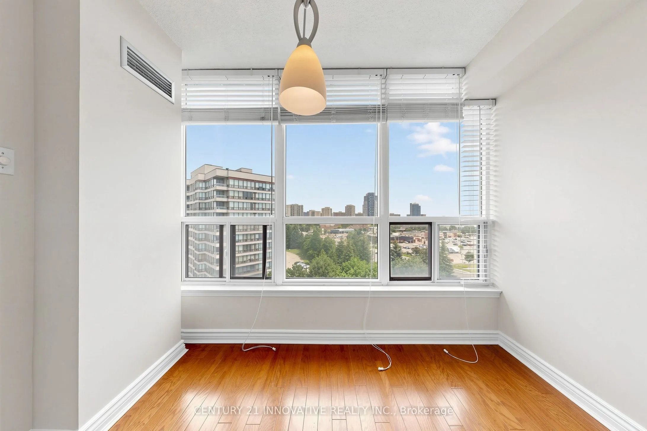 12 Laurelcrest Street #912