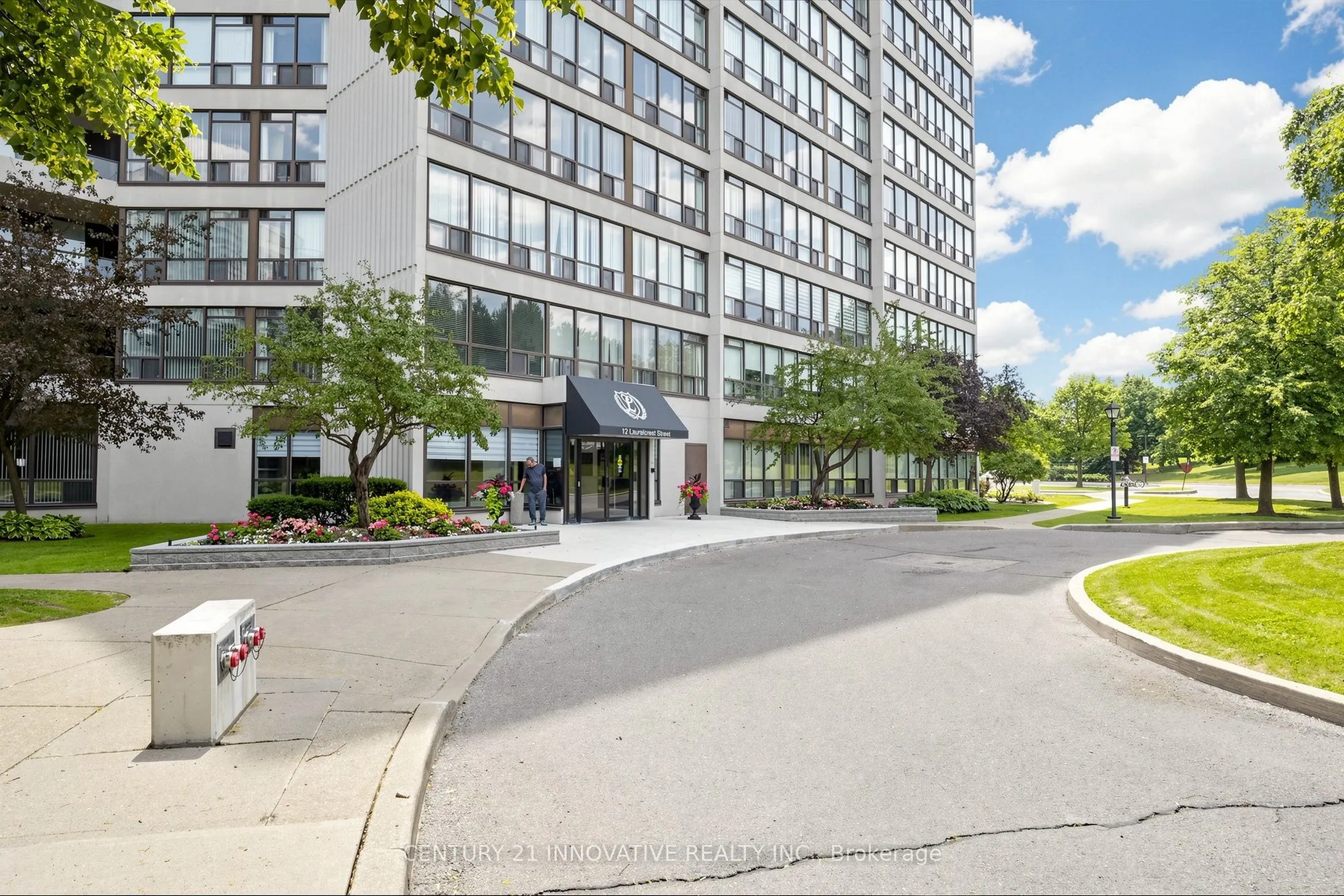 12 Laurelcrest Street #912