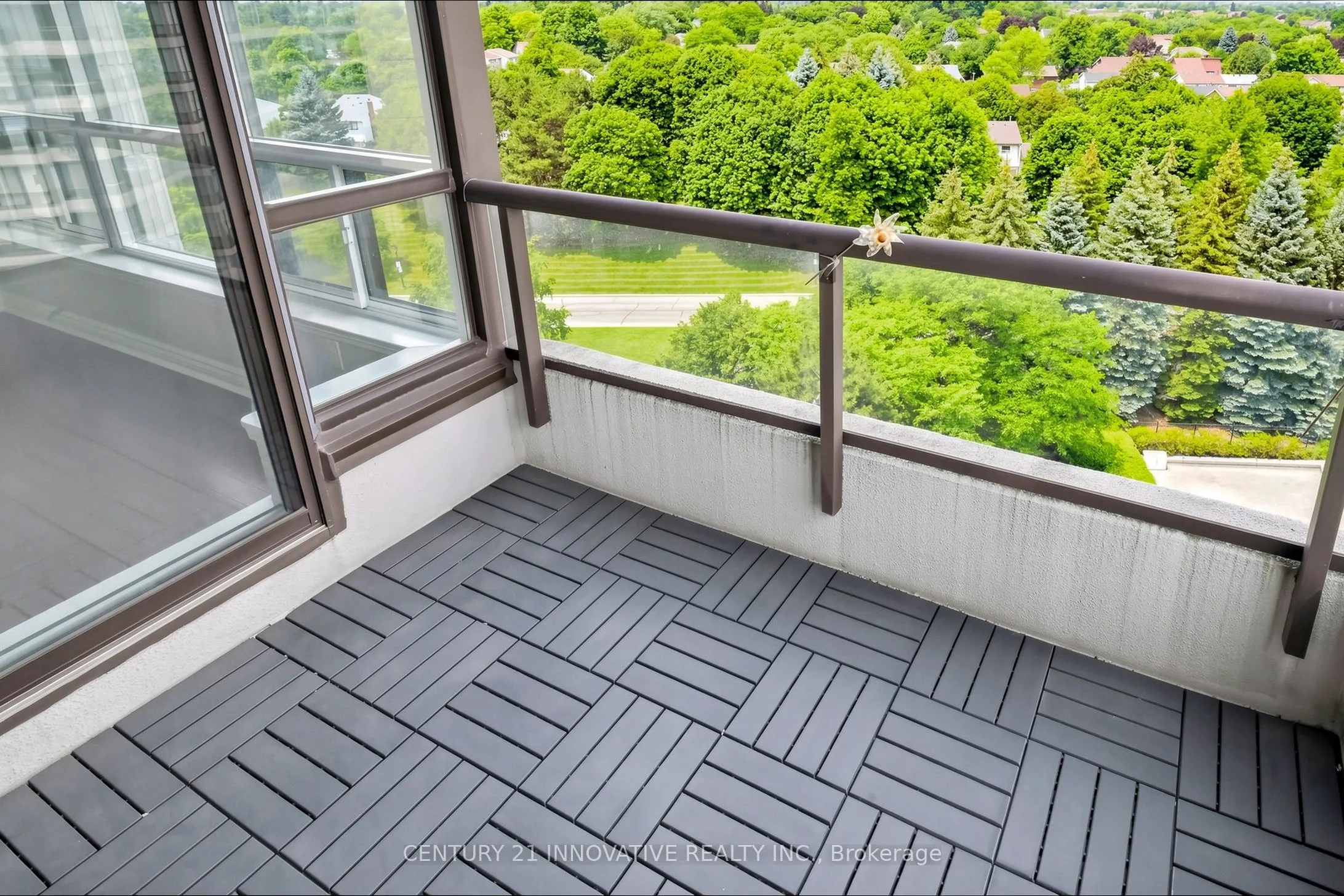 12 Laurelcrest Street #912