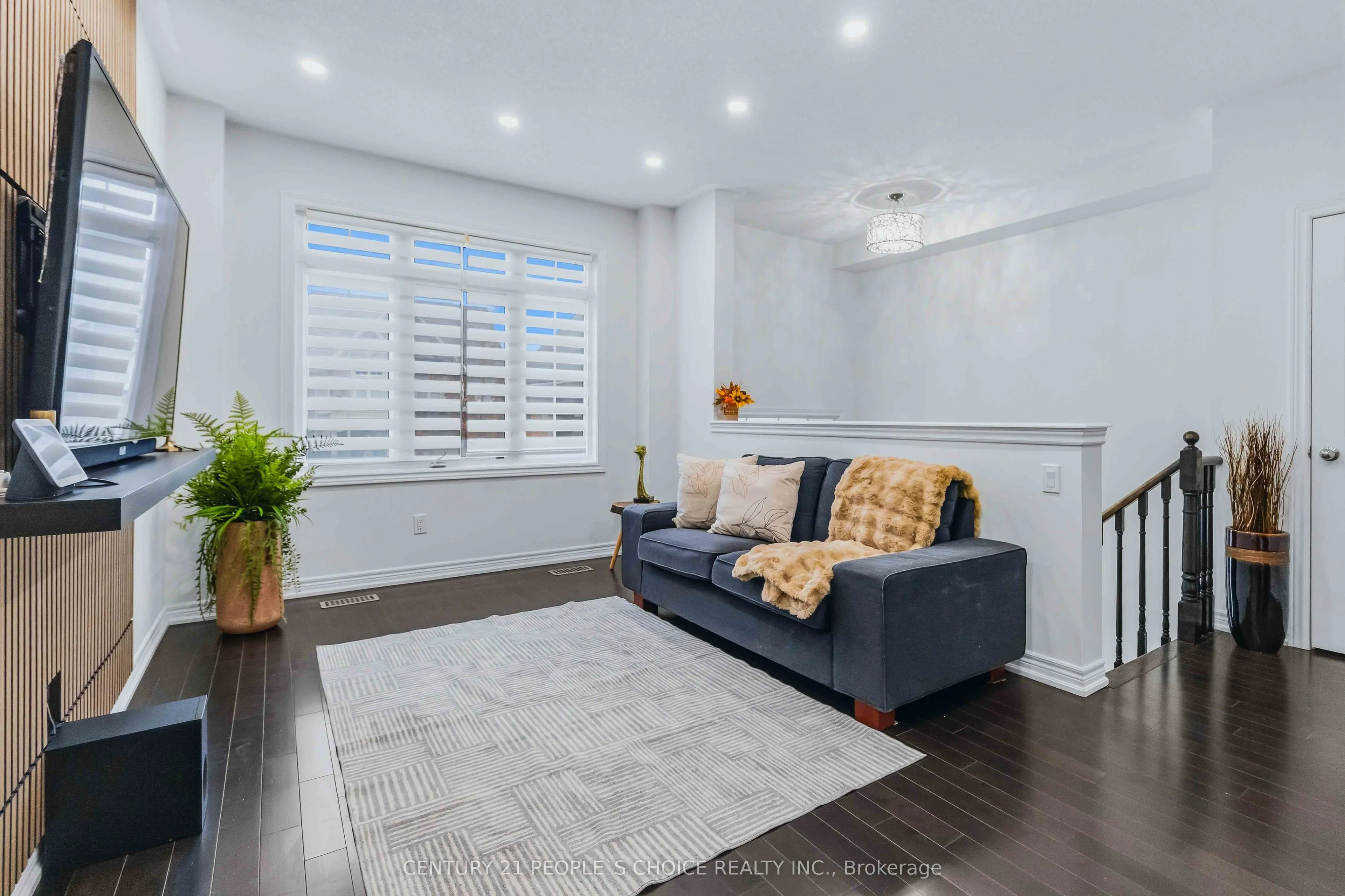 52 Aldersgate Drive