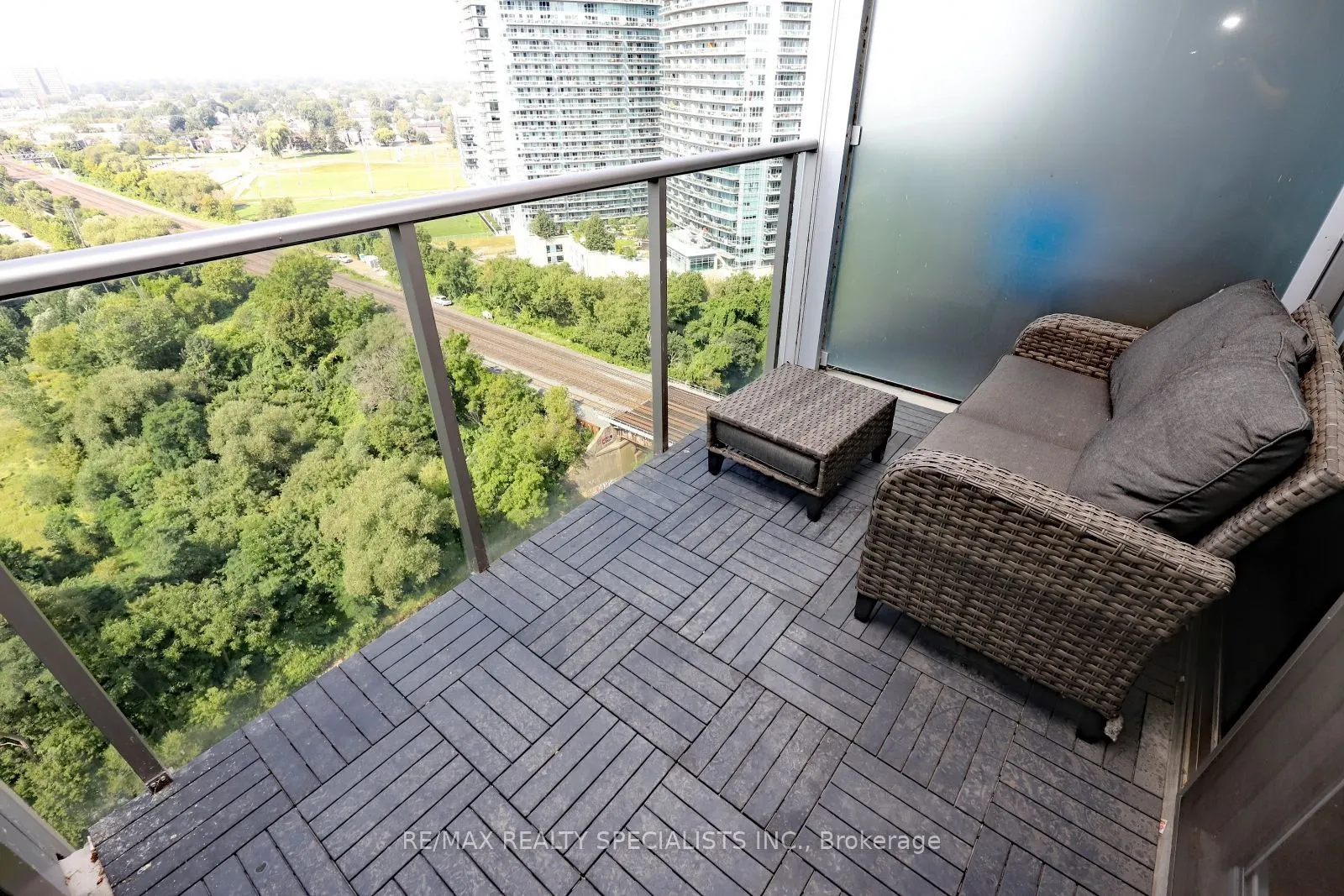 88 Park Lawn Road #2103
