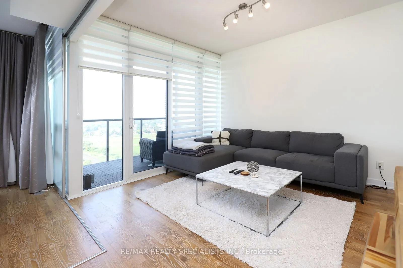 88 Park Lawn Road #2103