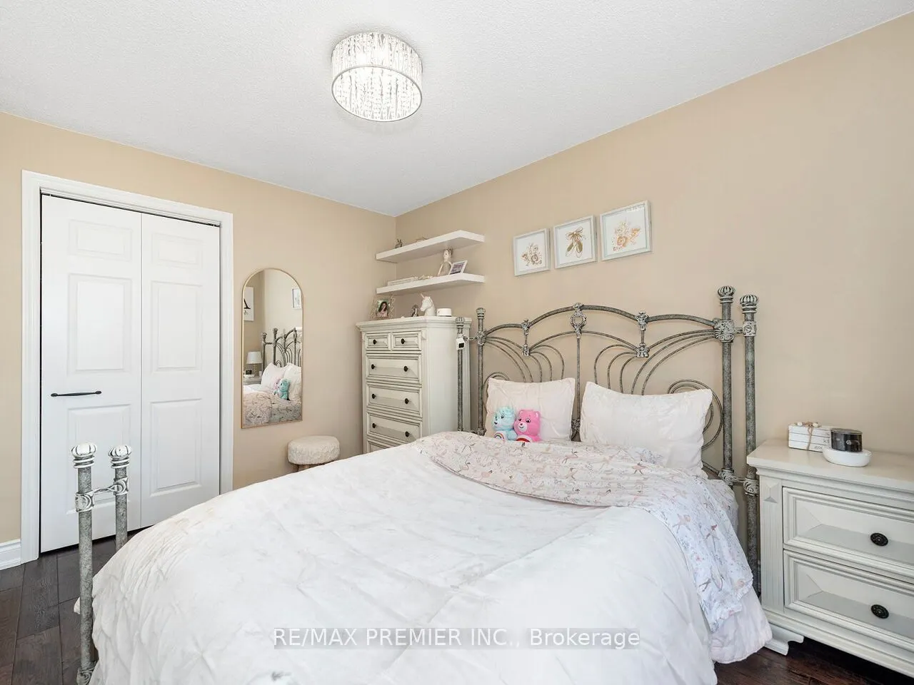 81 De Rose Avenue