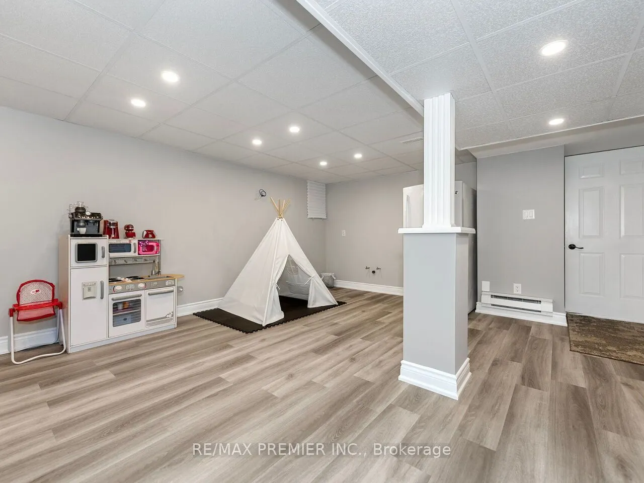 81 De Rose Avenue