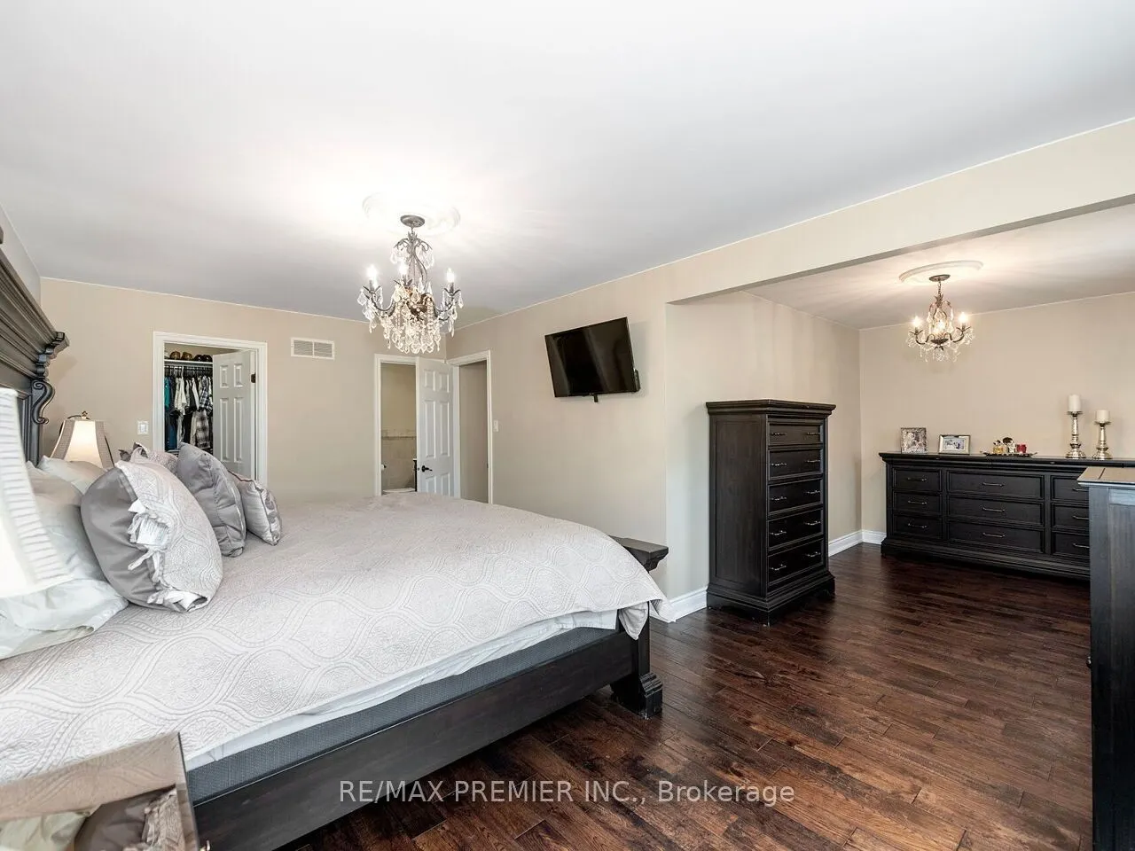 81 De Rose Avenue