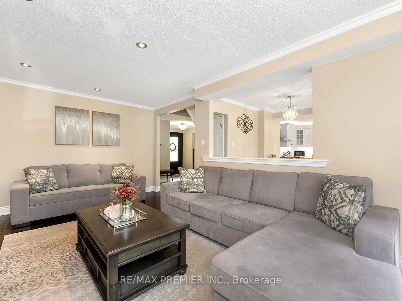 81 De Rose Avenue