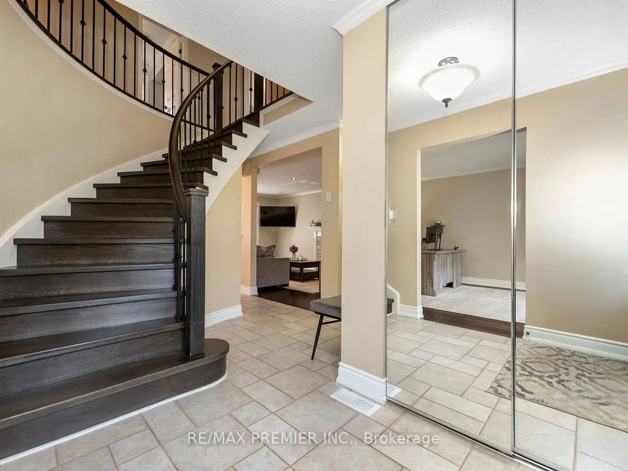 81 De Rose Avenue