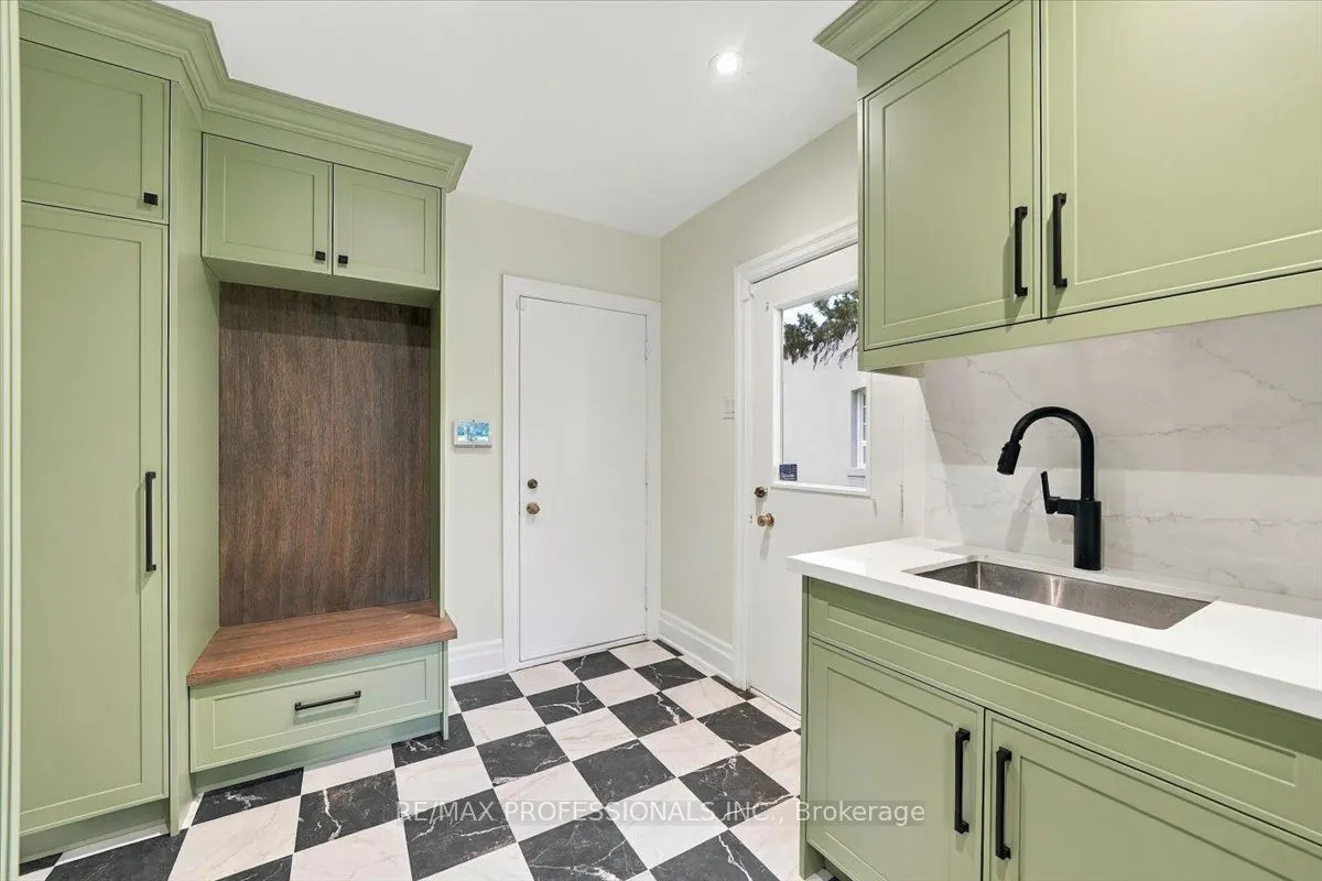 53 Edenvale Crescent