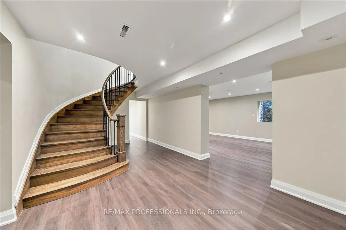 53 Edenvale Crescent