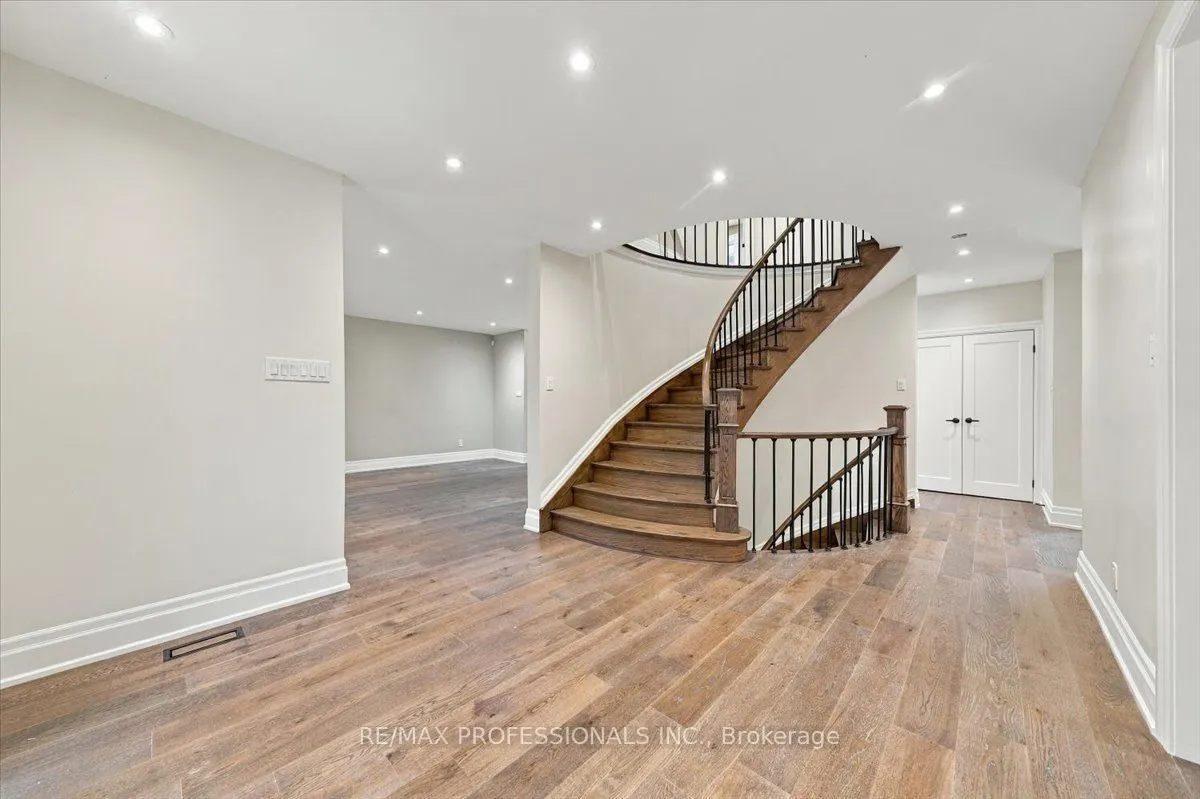 53 Edenvale Crescent