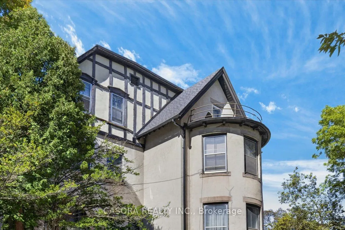 139 Main Street S