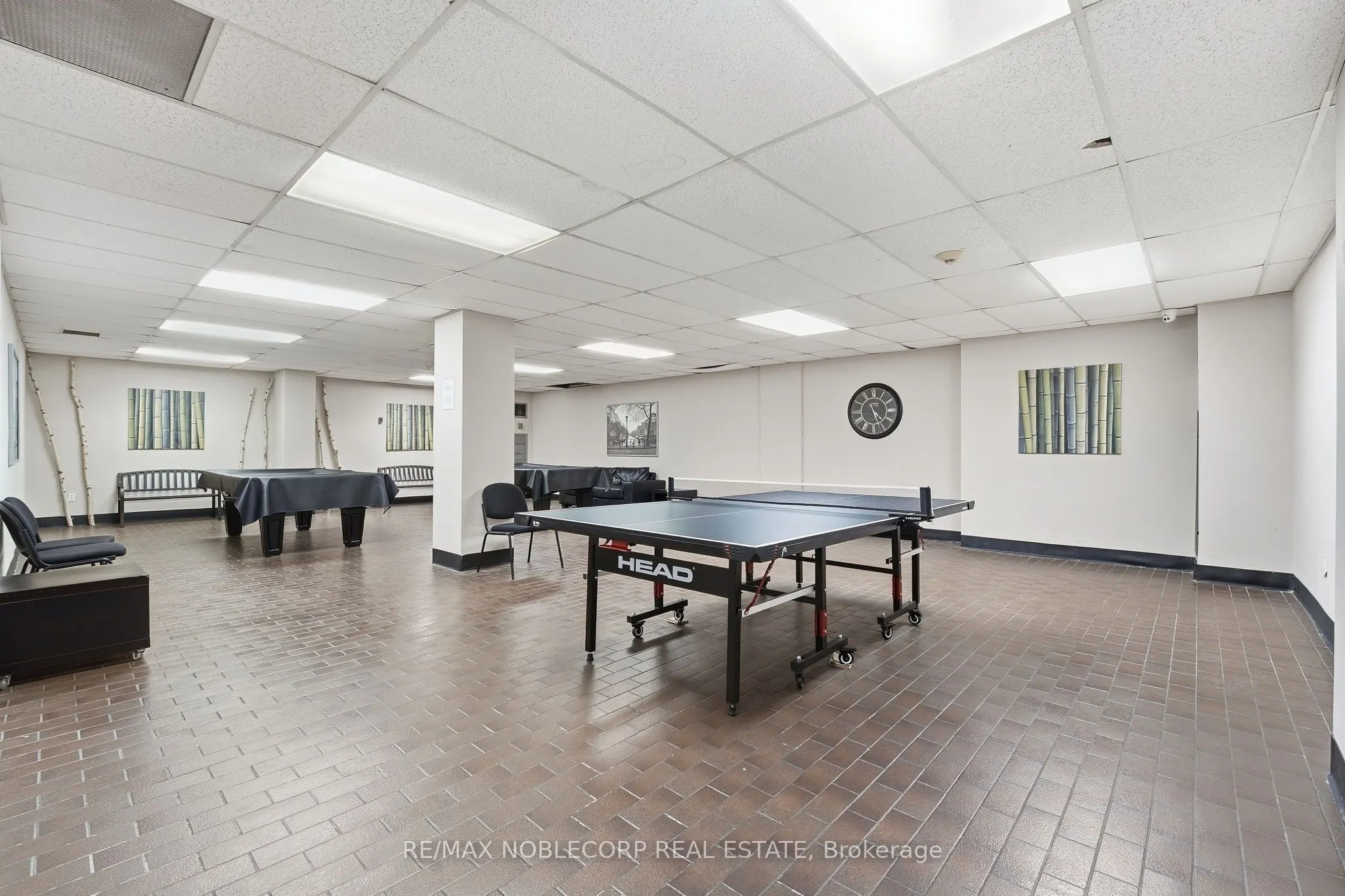 1320 Mississauga Valley #405