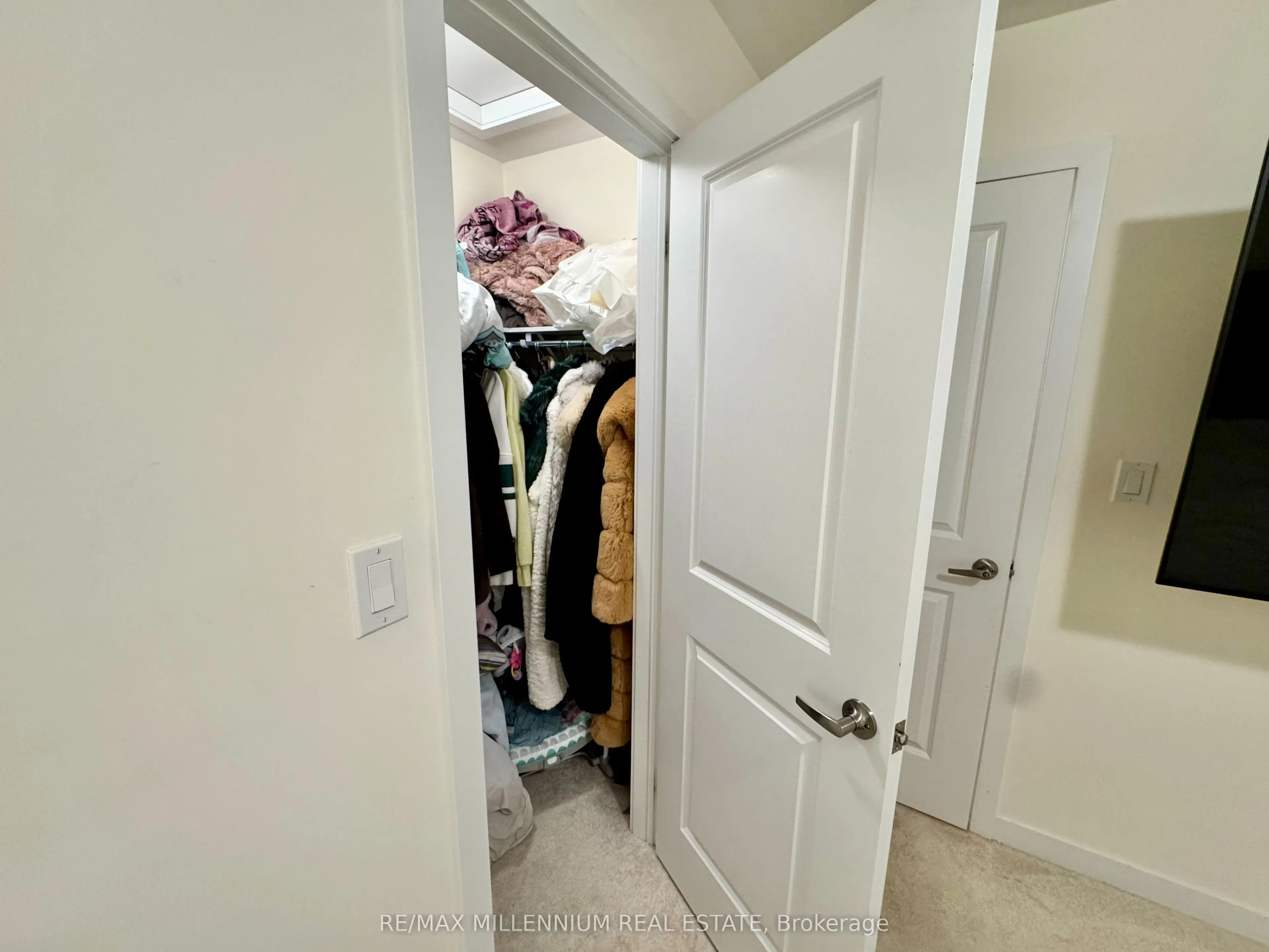 1559 Moonseed Place
