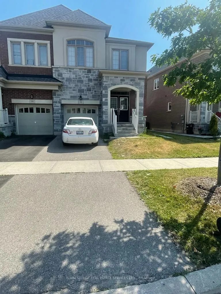 16 Little Britain Crescent