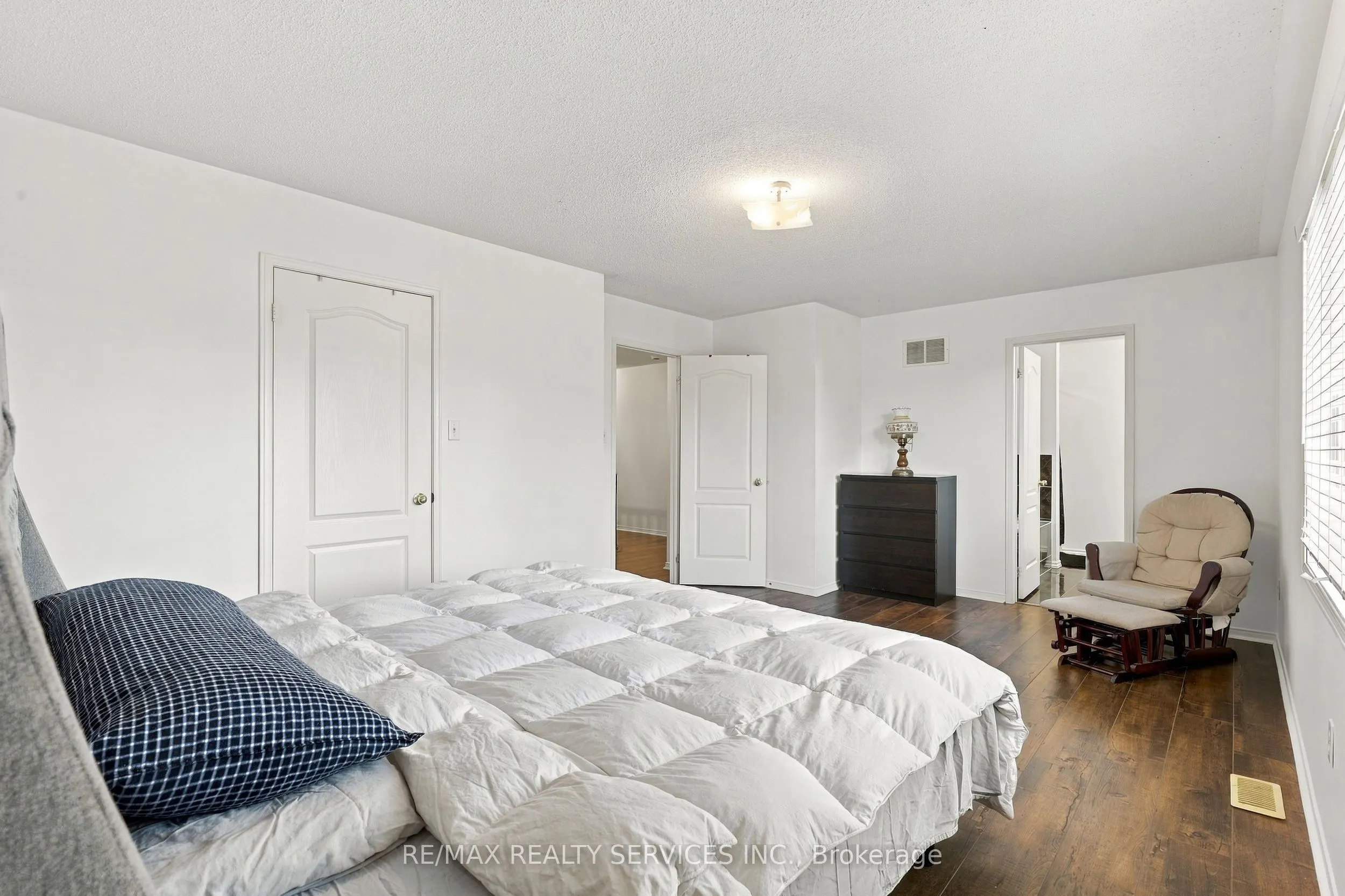 14 Dunure Crescent