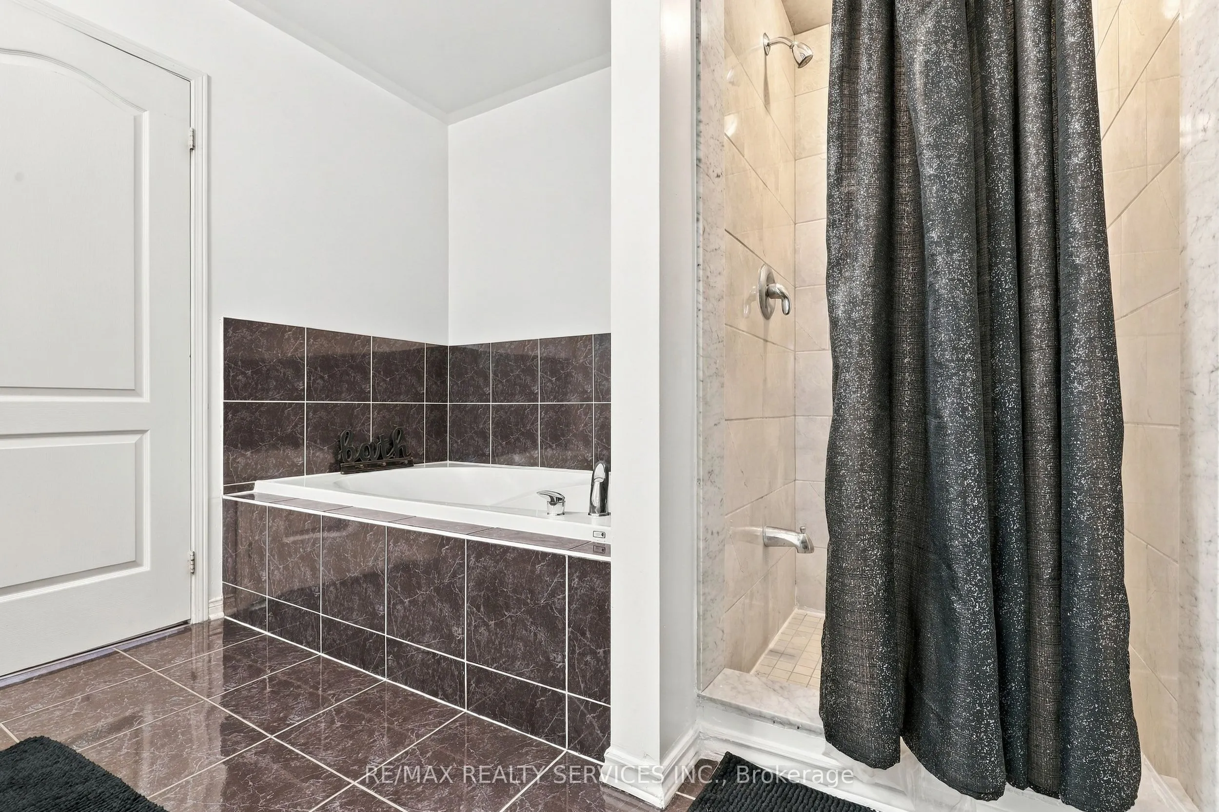 14 Dunure Crescent
