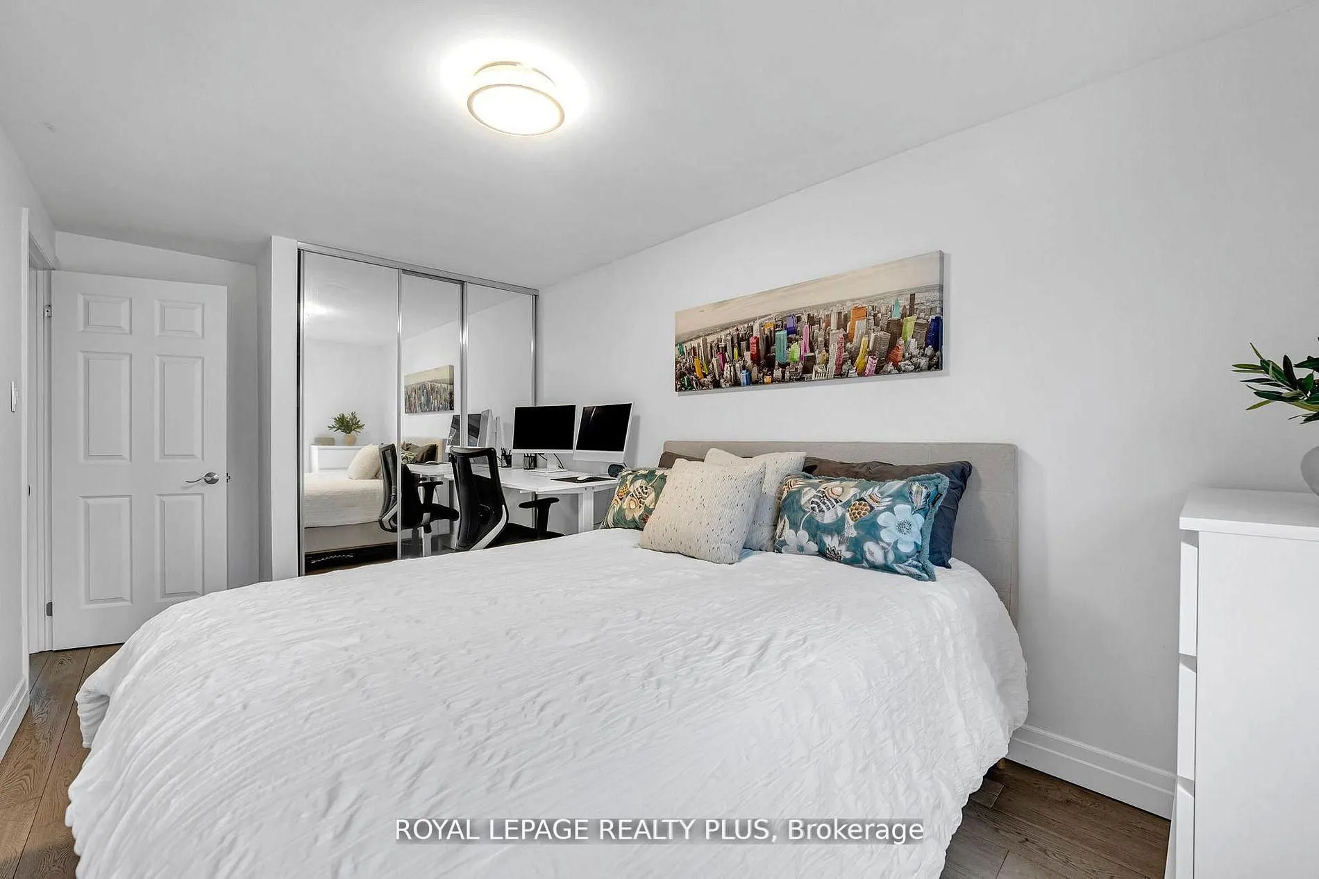 1755 Rathburn Road E #20