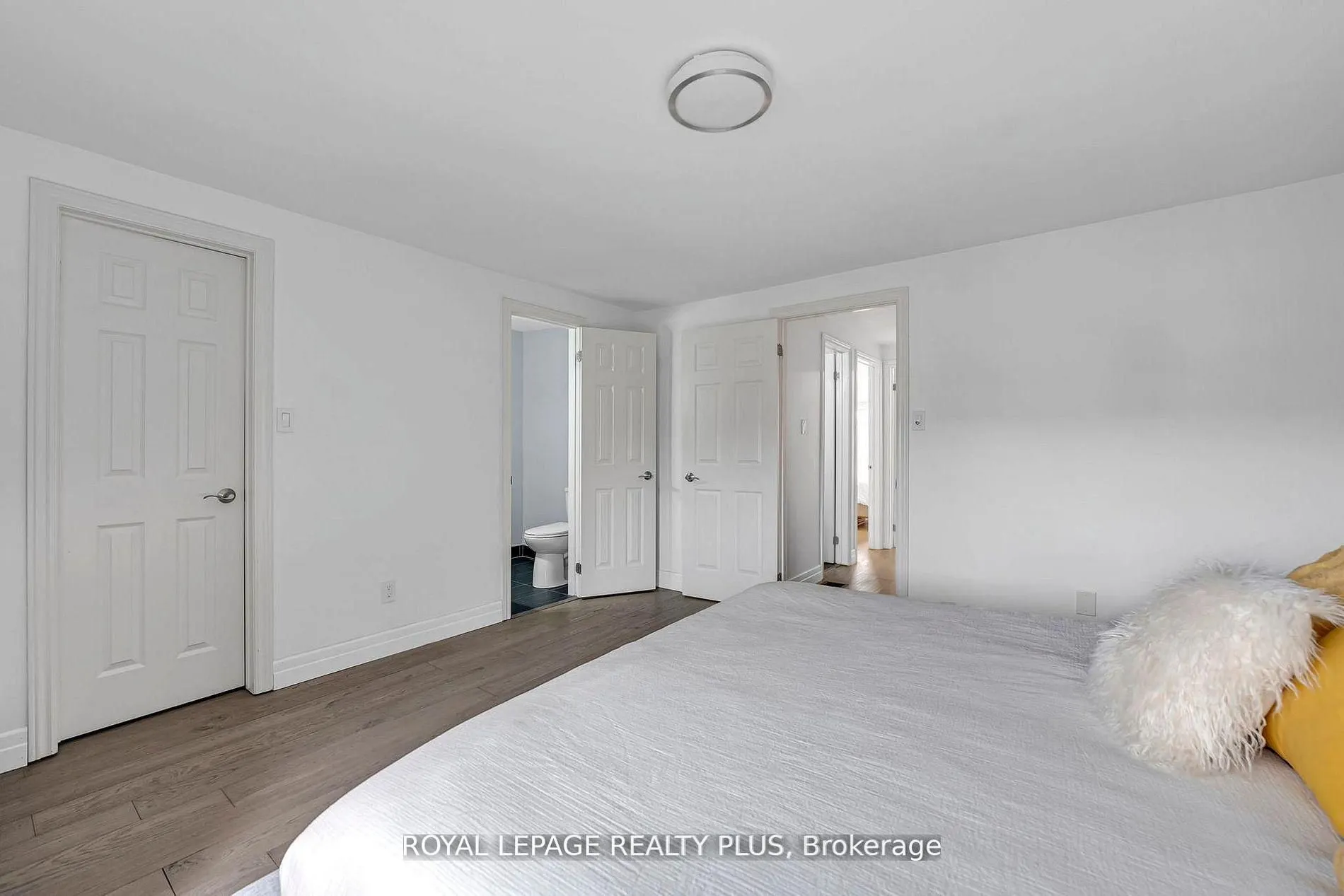 1755 Rathburn Road E #20