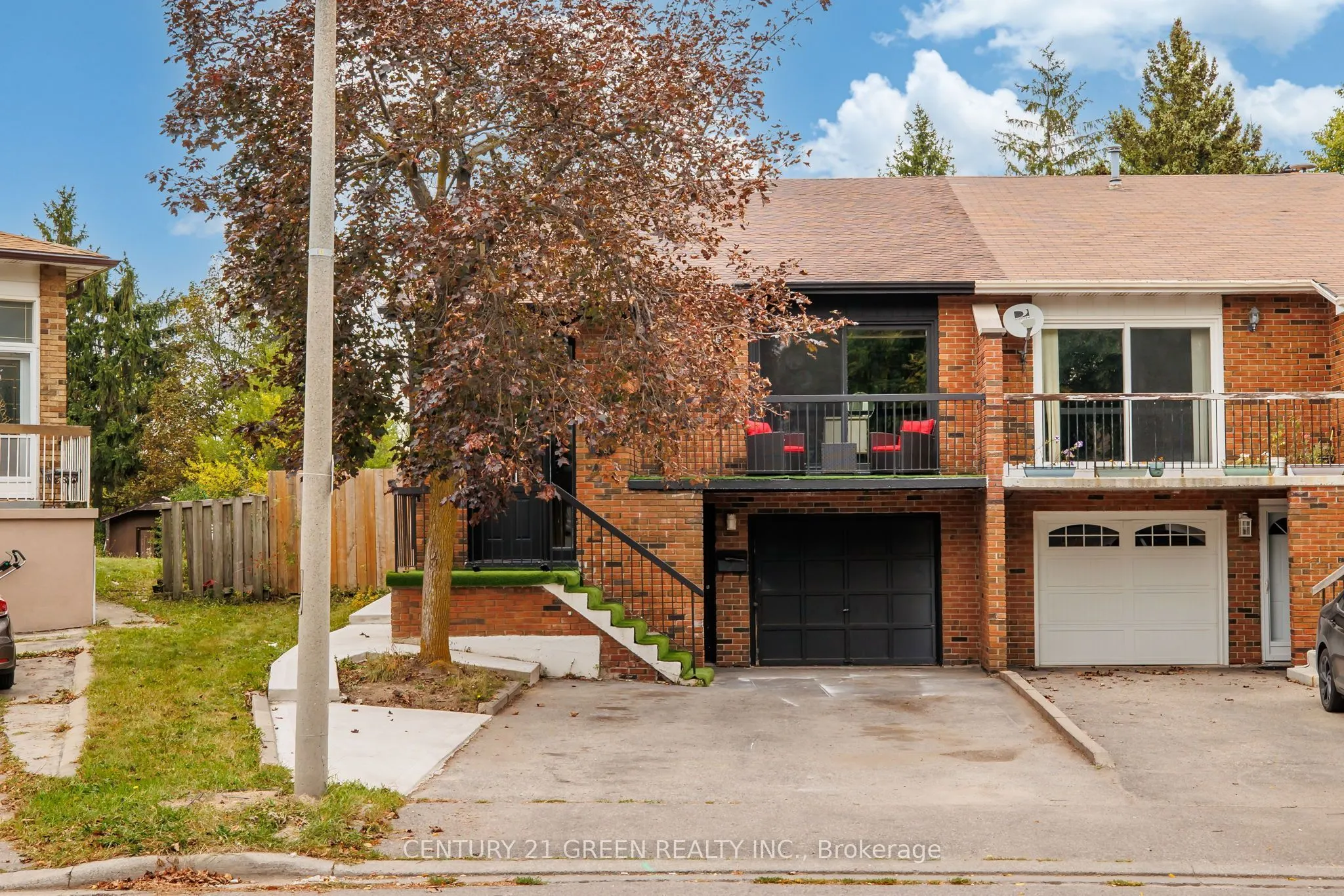 15 Lady Stewart Boulevard