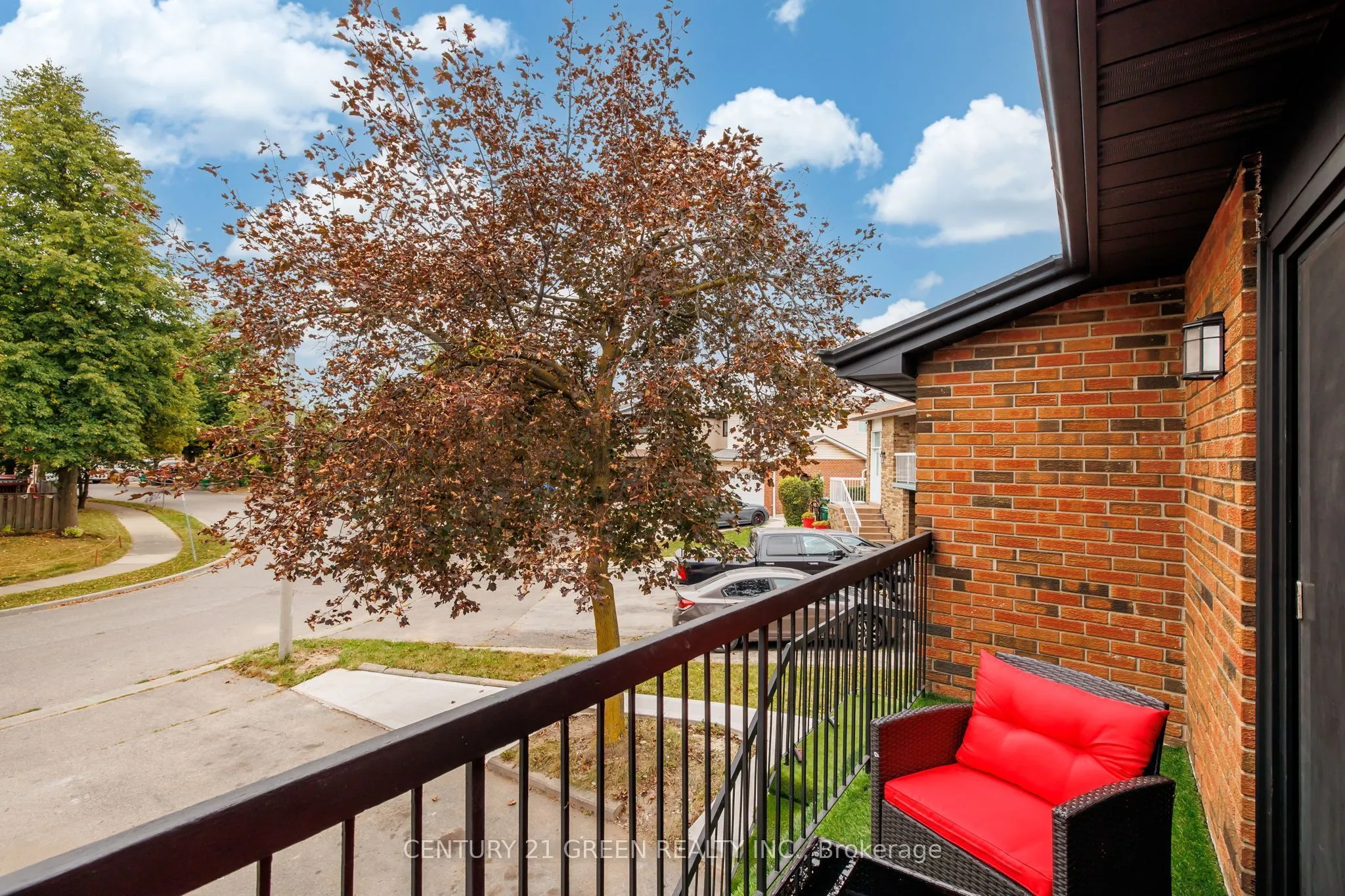 15 Lady Stewart Boulevard