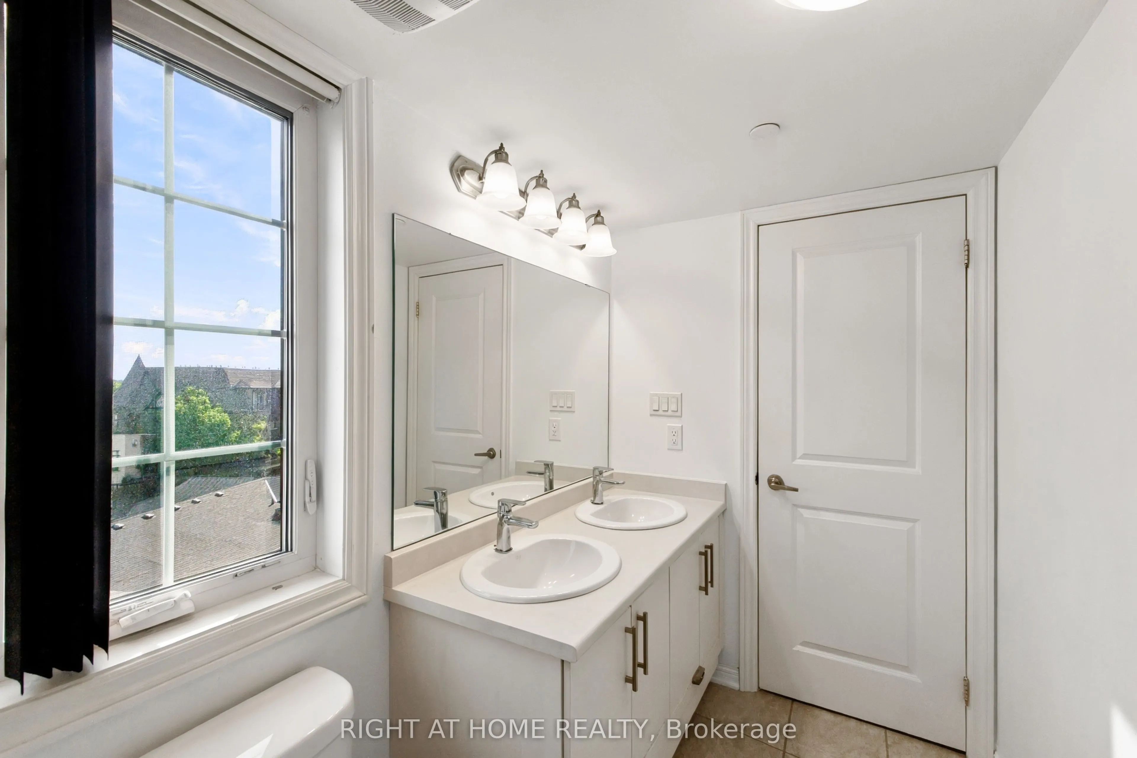 2199 Lillykin Street #28