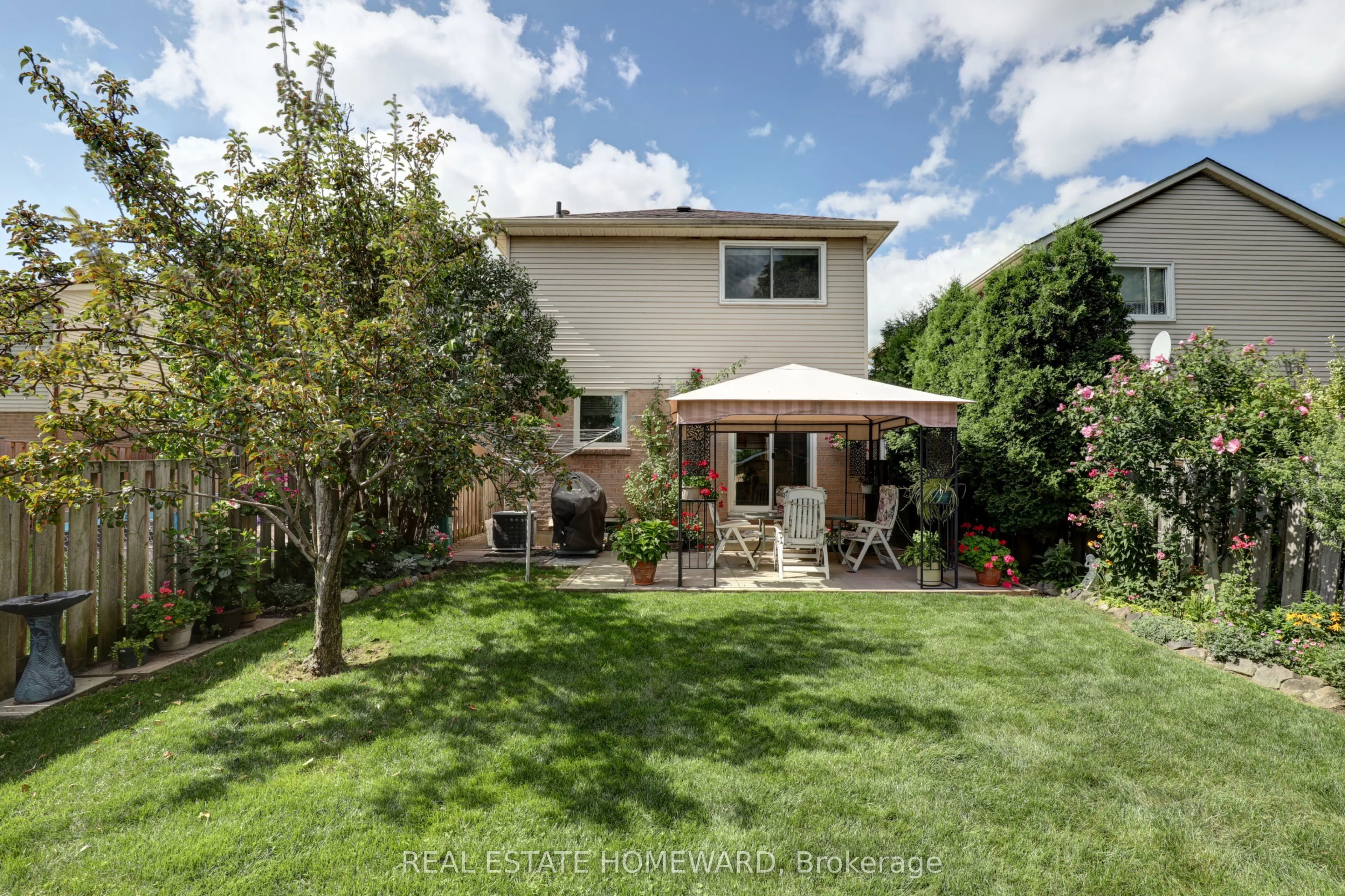 6399 Colebrook Crescent
