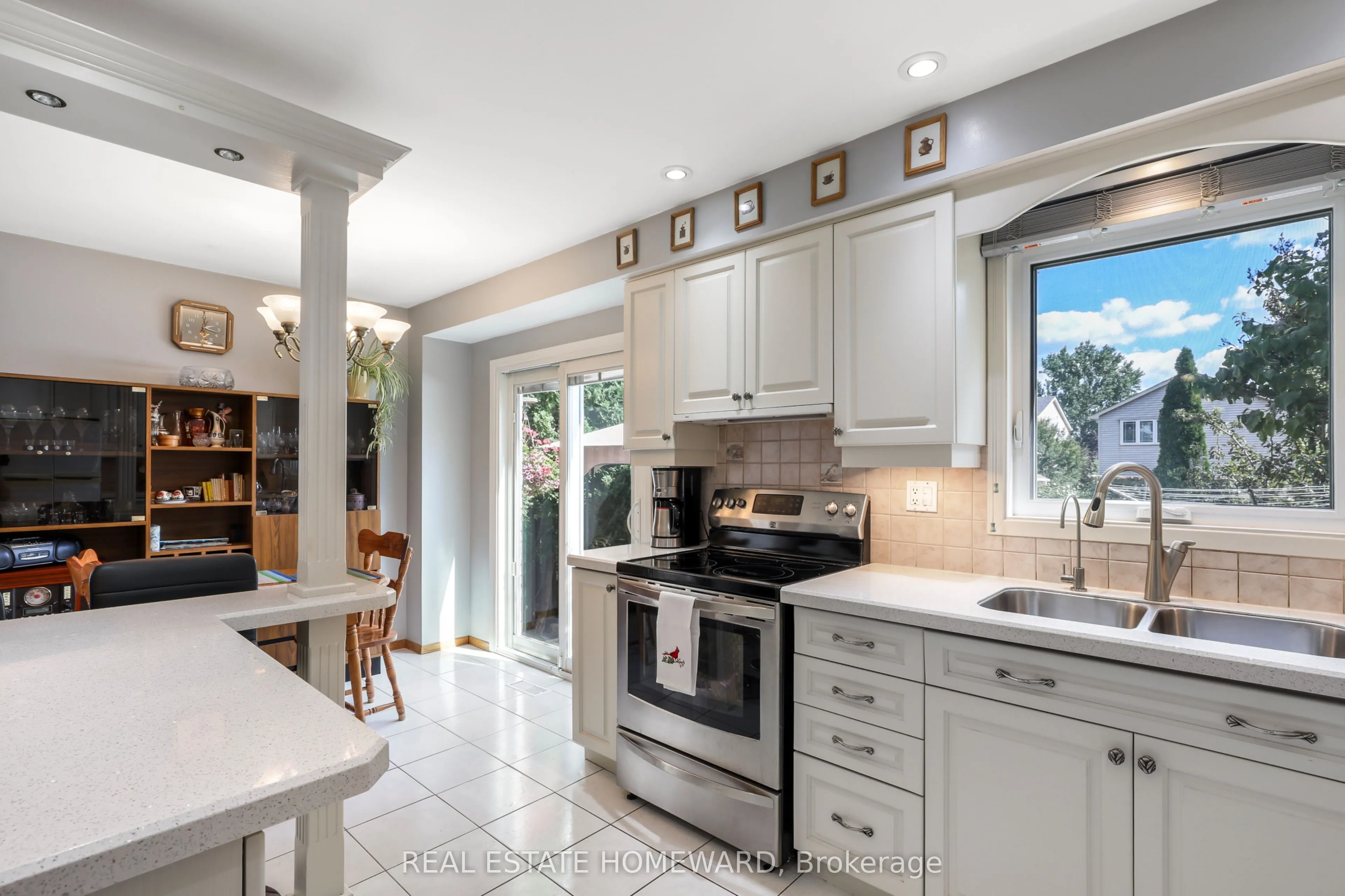6399 Colebrook Crescent
