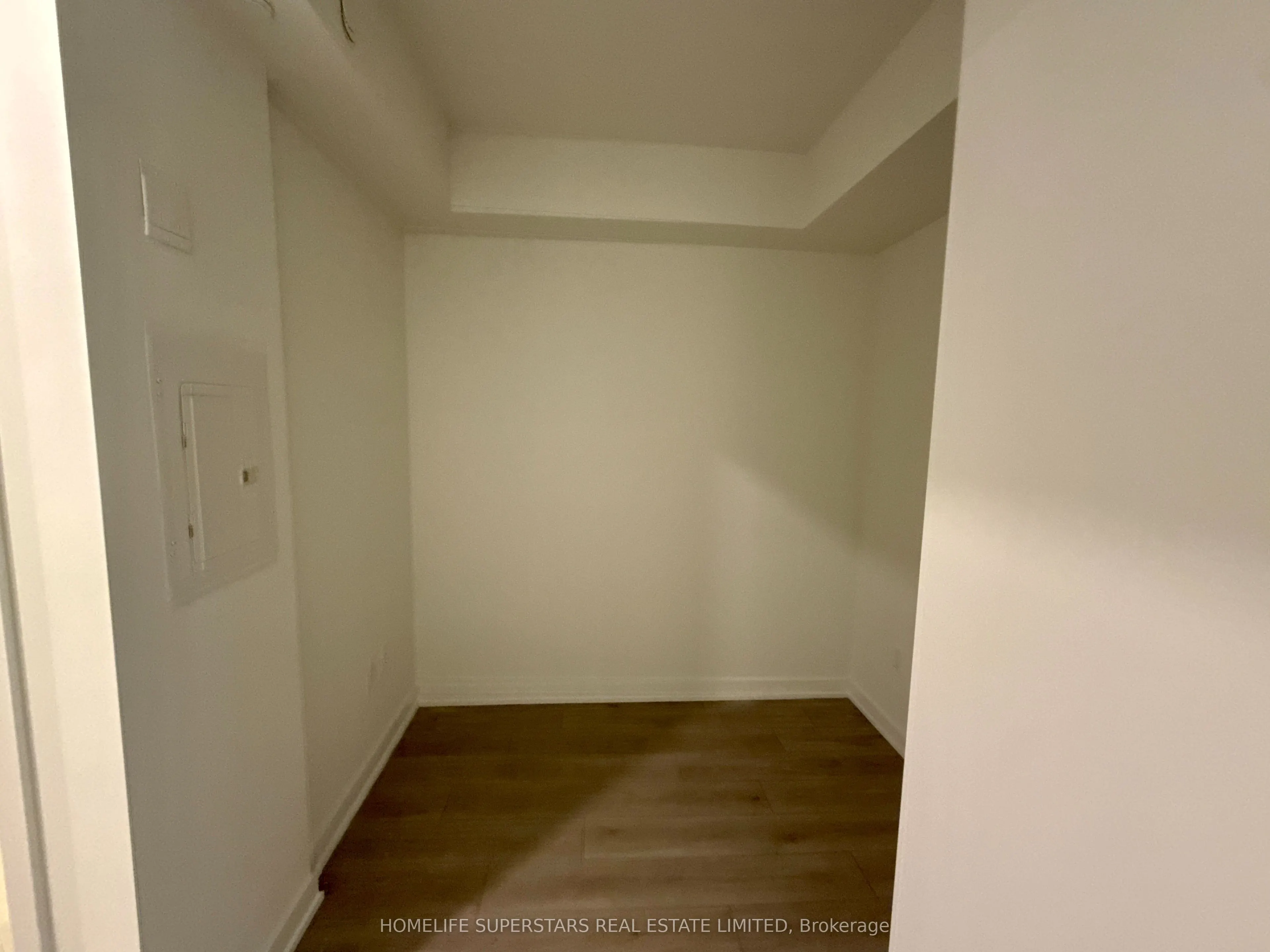 1 Fairview Road E #308