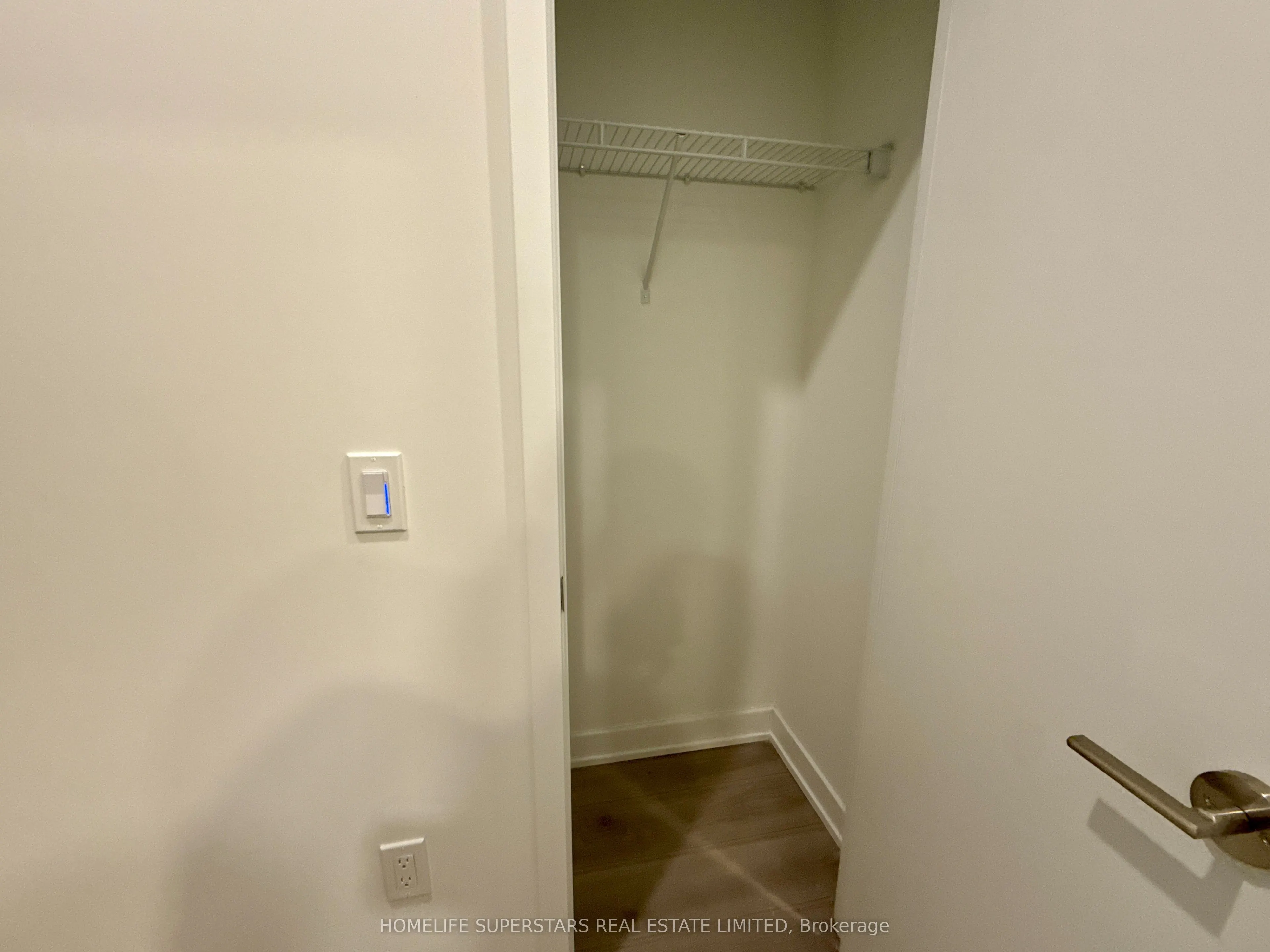 1 Fairview Road E #308