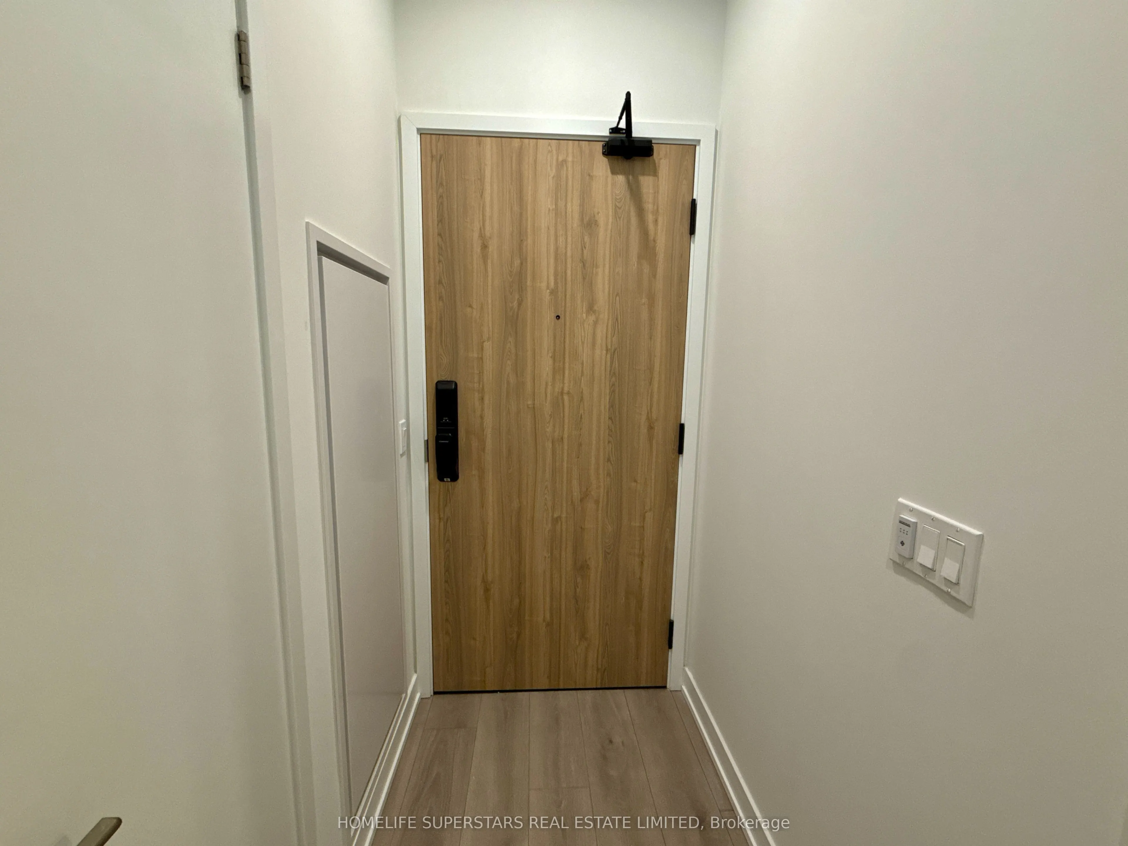 1 Fairview Road E #308