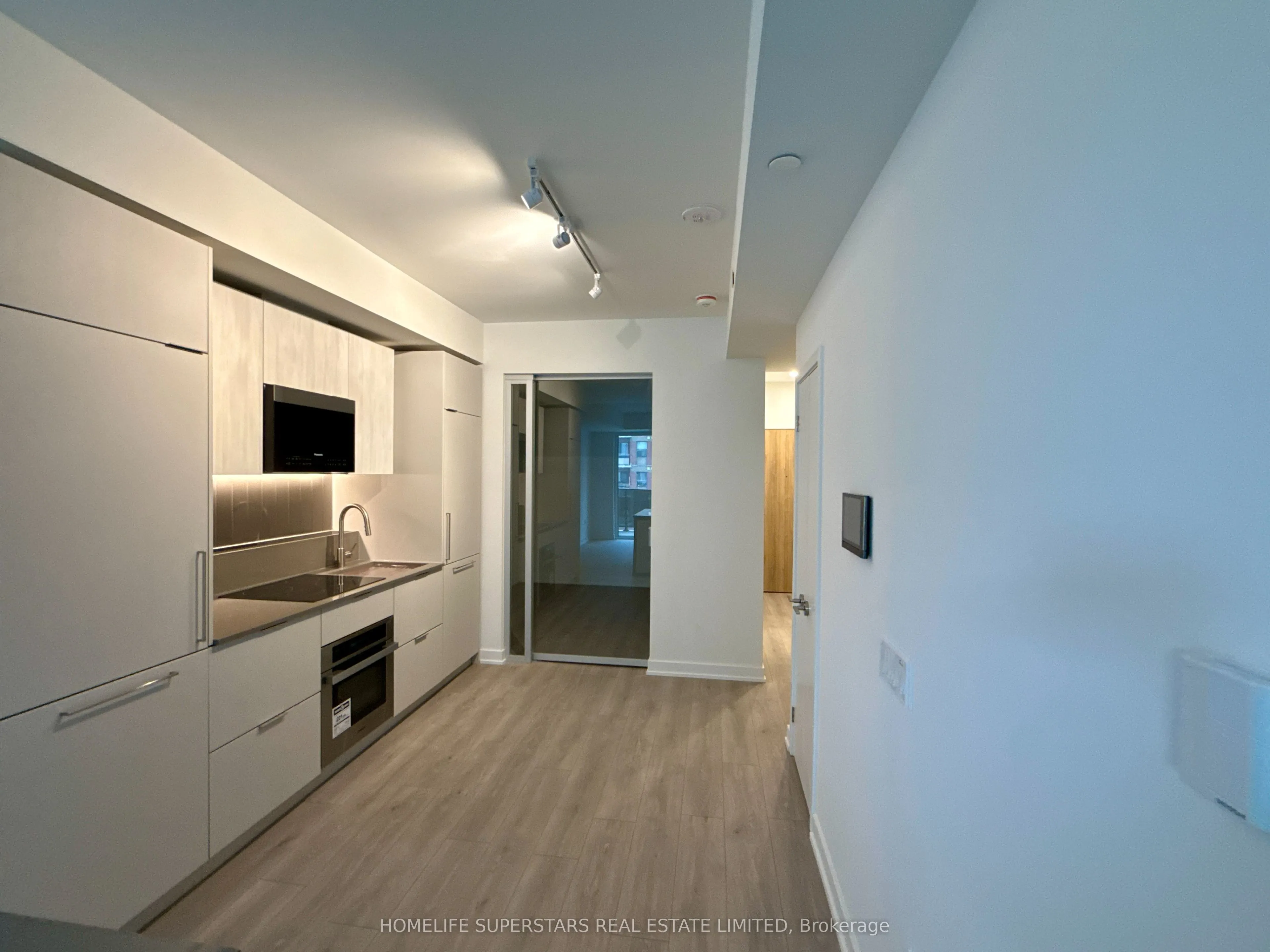 1 Fairview Road E #308