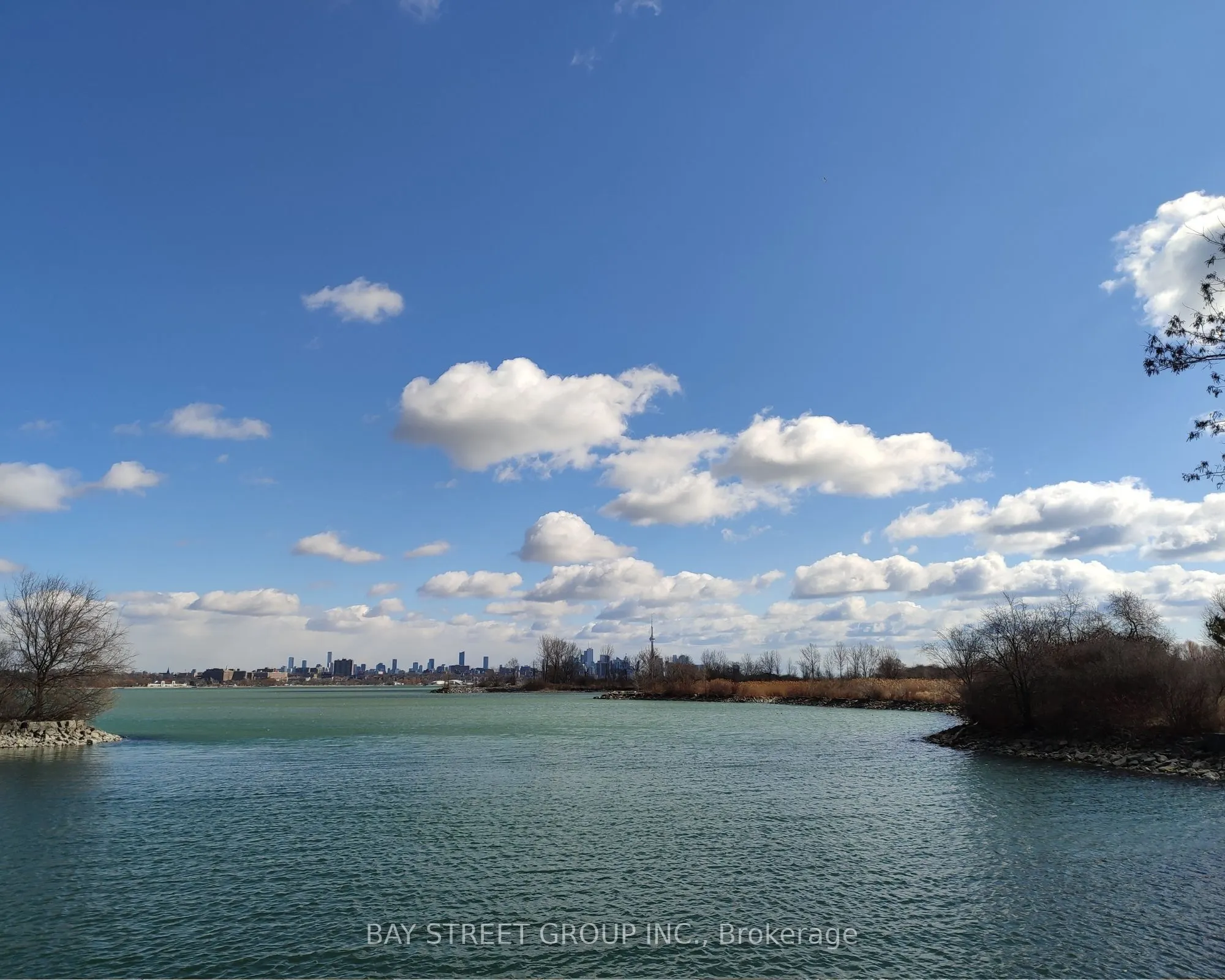 33 Shore Breeze Drive #1906