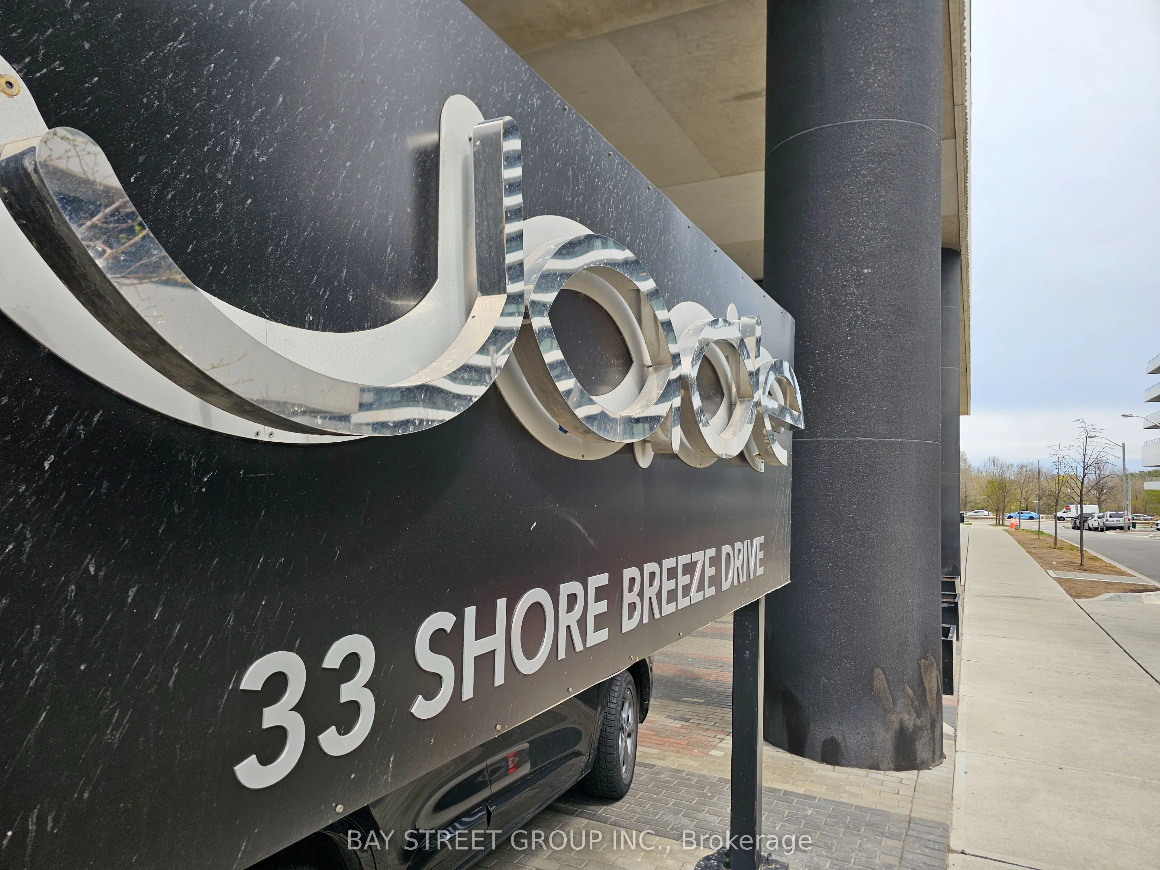 33 Shore Breeze Drive #1906