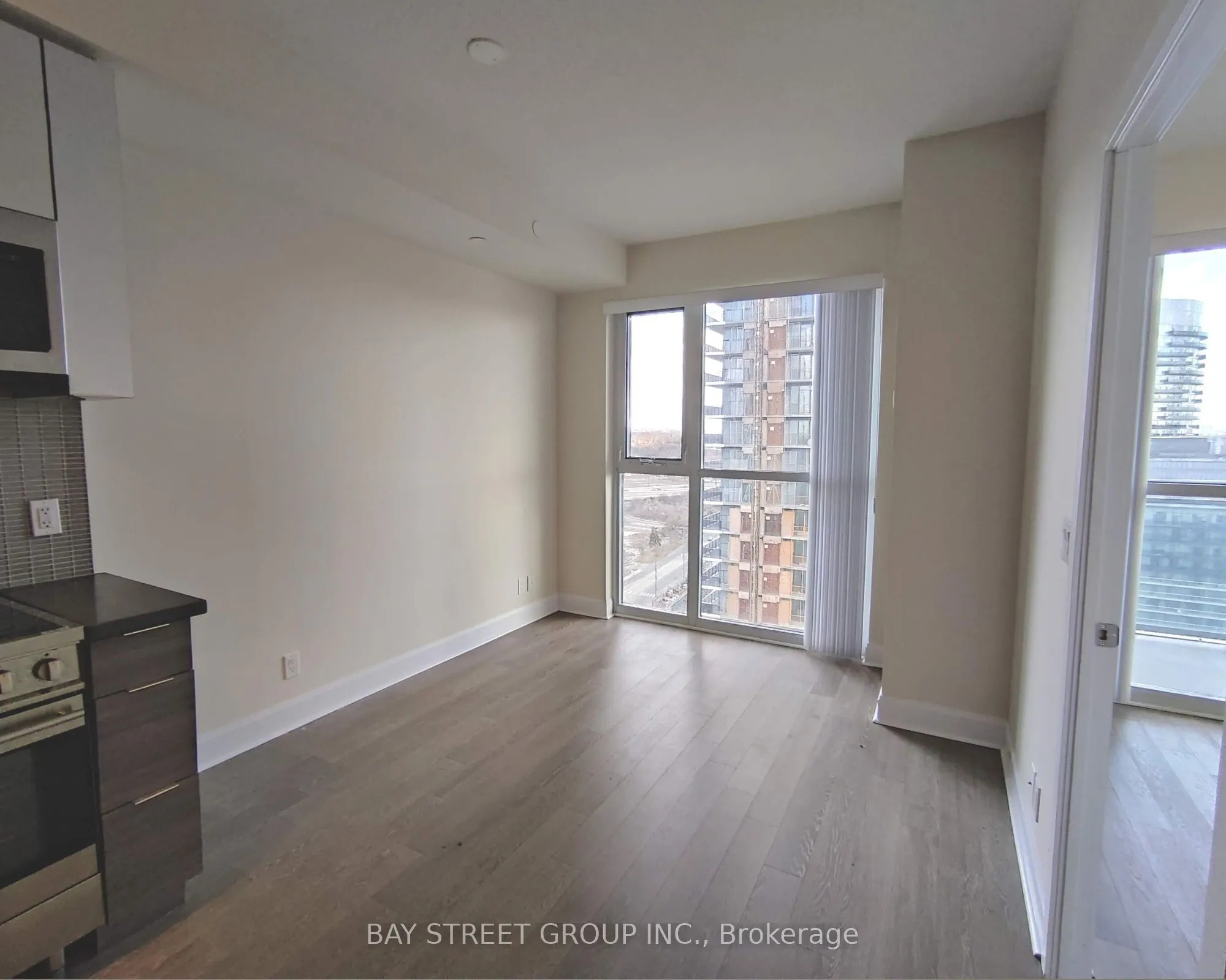 33 Shore Breeze Drive #1906