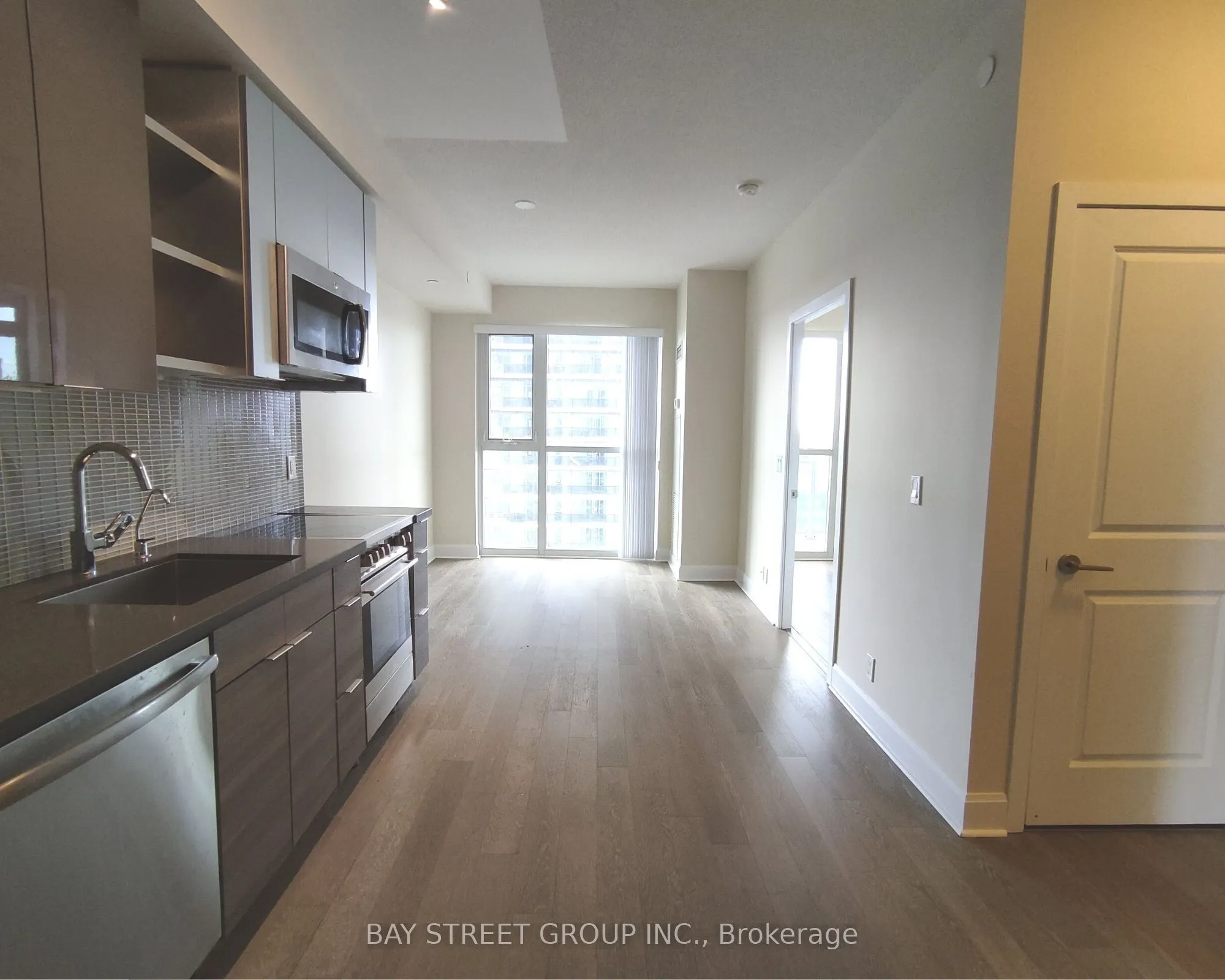 33 Shore Breeze Drive #1906