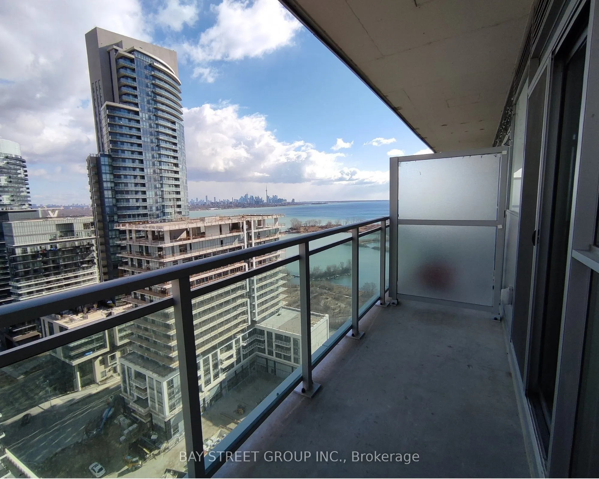 33 Shore Breeze Drive #1906