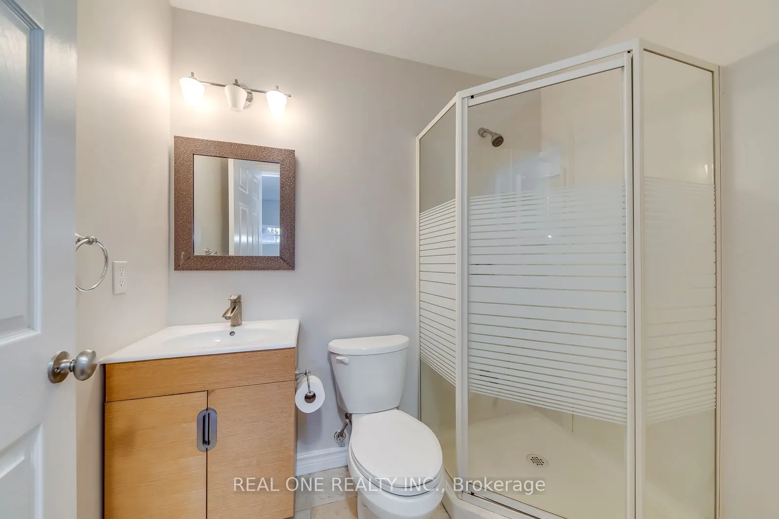 1426 Redwing Court