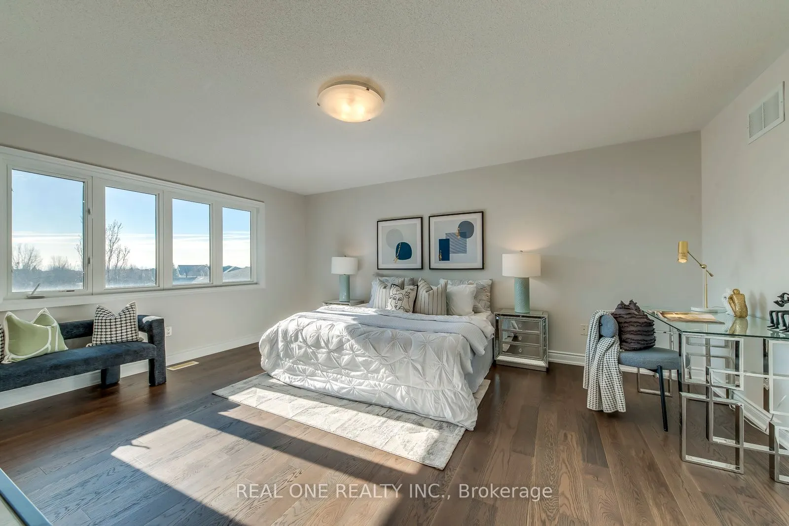 1426 Redwing Court