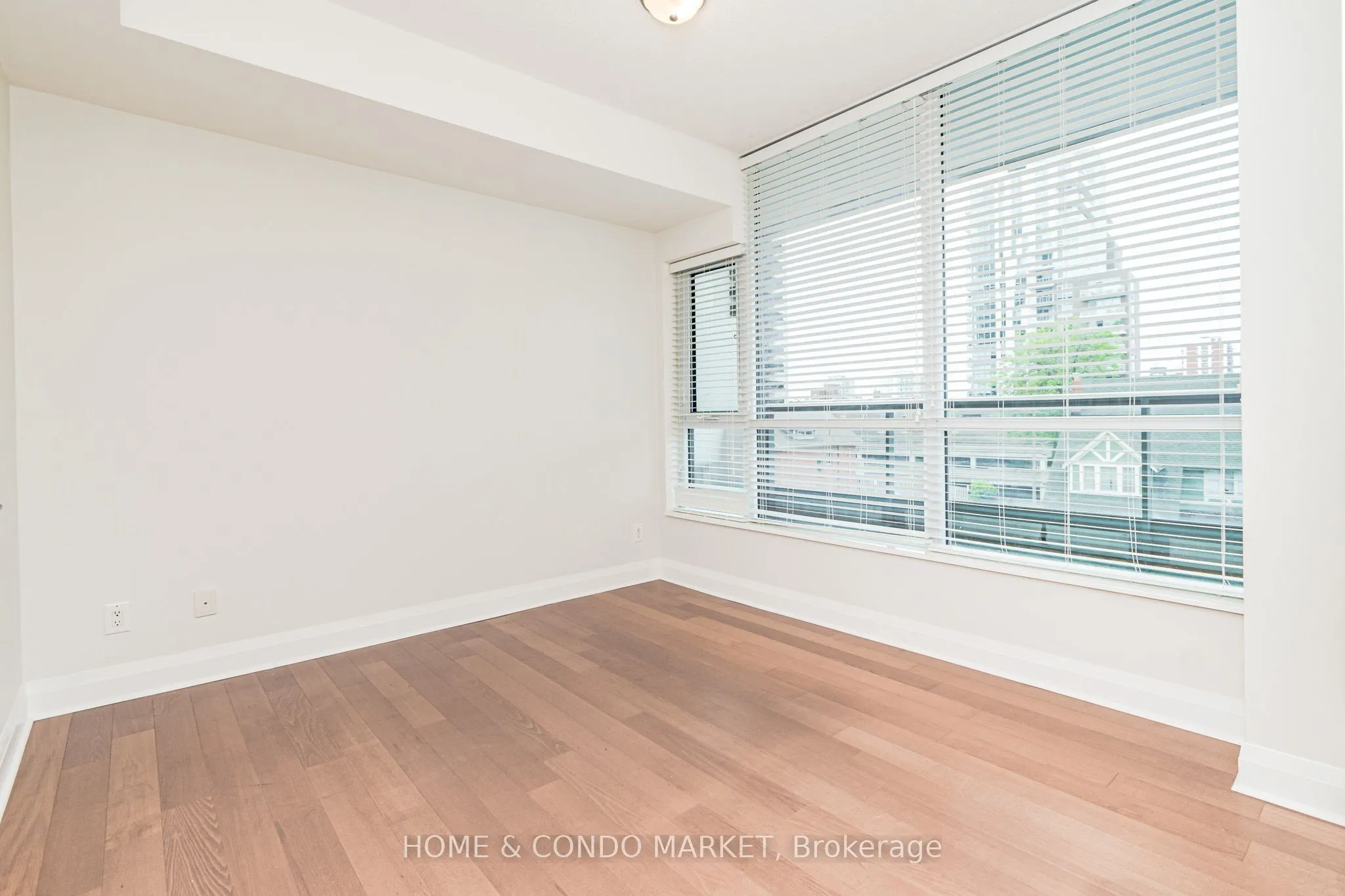 1 Hurontario Street #315